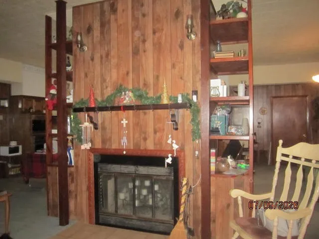 Single Family Residence For Sale in Dallas County , 1530 S Dallas Avenue, Lancaster, Texas 75146, 2 Bedroom, 2 Bathroom, 1 Garage spaces, 3,076 Sqft, built in 1980, mls#21350646, Real Estate Agent in Lancaster, Homes For Sale in Dallas county, Homes For Sale in Lancaster, Realtor in Lancaster Texas, Real Estate Brokerage Independent Realty Texas, Luminita Cordes Realtor