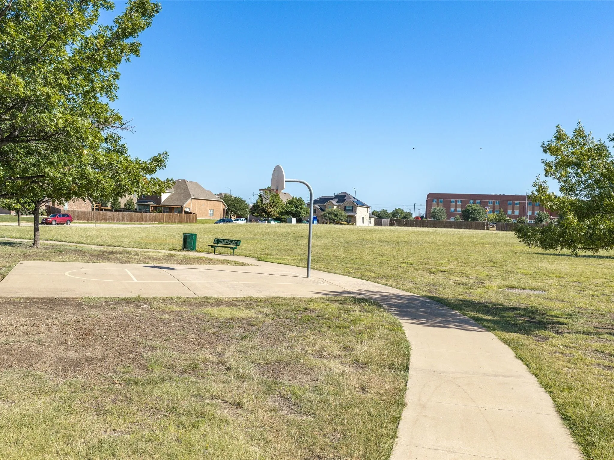 Single Family Residence For Sale in Tarrant County , 1408 Mesa Crest Drive, Fort Worth, Texas 76052, 4 Bedroom, 3 Bathroom, 2 Garage spaces, 2,627 Sqft, built in 2013, mls#21354014, Real Estate Agent in Fort Worth, Homes For Sale in Tarrant county, Homes For Sale in Fort Worth, Realtor in Fort Worth Texas, Real Estate Brokerage Independent Realty Texas, Luminita Cordes Realtor