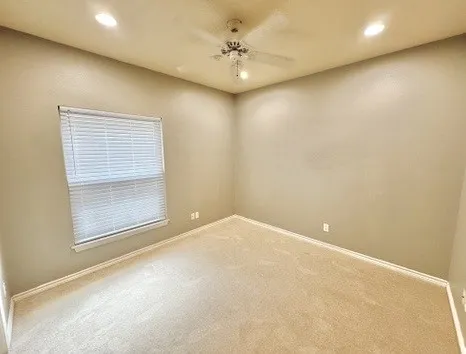 Apartment For Rent in Denton County , 631 Texas Street, Denton, Texas 76209, 1 Bedroom, 1 Bathroom, Garage spaces, 616 Sqft, built in 2000, Price $875, mls#21354060, Real Estate Agent in Denton, Homes For Rent in Denton county, Homes For Rent in Denton, Realtor in Denton Texas, Real Estate Brokerage Independent Realty Texas, Luminita Cordes Realtor