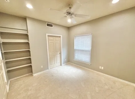 Apartment For Rent in Denton County , 631 Texas Street, Denton, Texas 76209, 1 Bedroom, 1 Bathroom, Garage spaces, 616 Sqft, built in 2000, Price $875, mls#21354060, Real Estate Agent in Denton, Homes For Rent in Denton county, Homes For Rent in Denton, Realtor in Denton Texas, Real Estate Brokerage Independent Realty Texas, Luminita Cordes Realtor