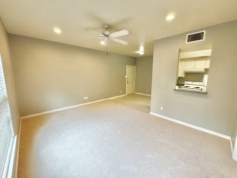 Apartment For Rent in Denton County , 631 Texas Street, Denton, Texas 76209, 1 Bedroom, 1 Bathroom, Garage spaces, 616 Sqft, built in 2000, Price $875, mls#21354060, Real Estate Agent in Denton, Homes For Rent in Denton county, Homes For Rent in Denton, Realtor in Denton Texas, Real Estate Brokerage Independent Realty Texas, Luminita Cordes Realtor