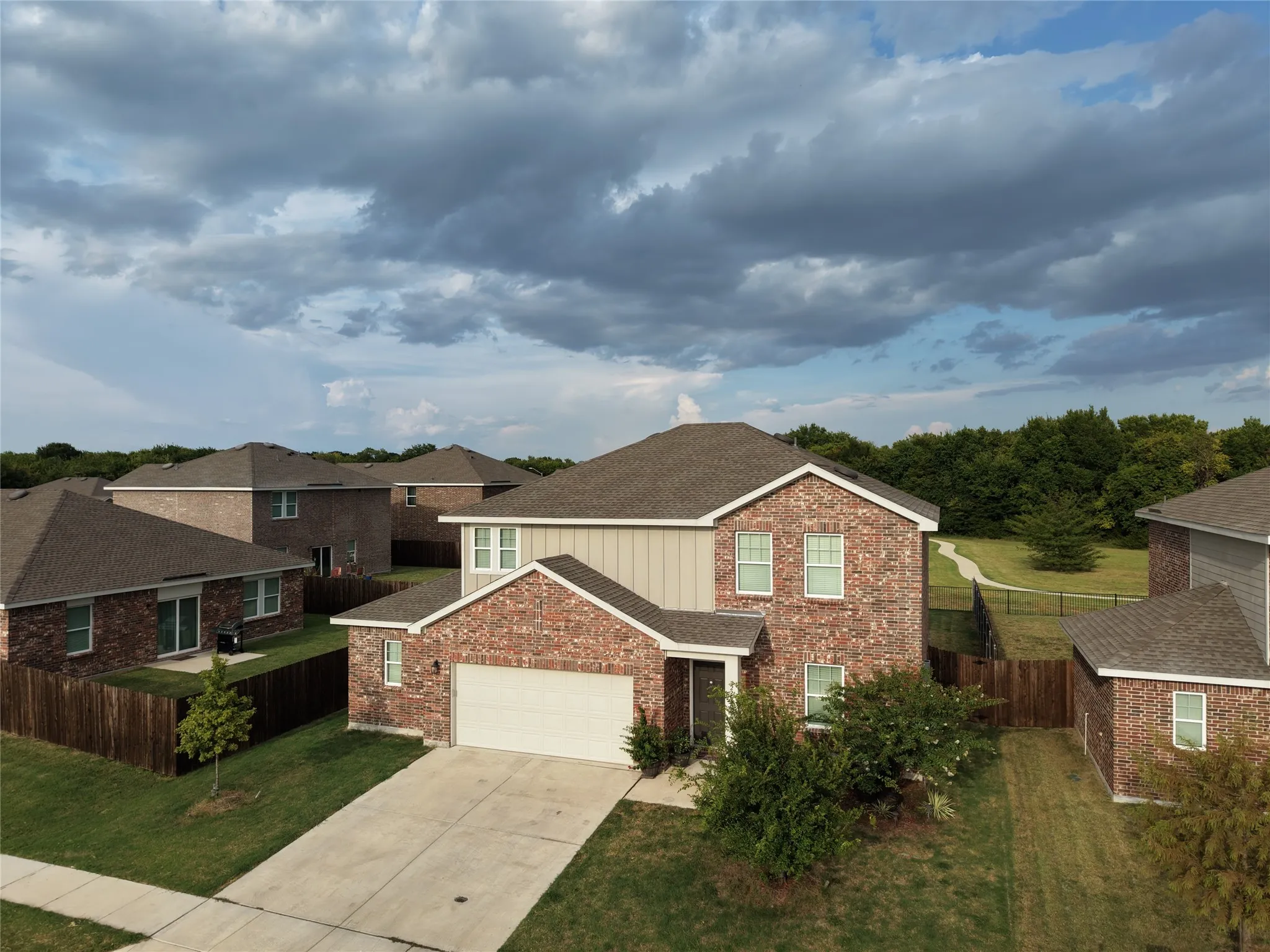 Single Family Residence For Sale in Ellis County , 2208 Frio River Road, Glenn Heights, Texas 75154, 4 Bedroom, 3 Bathroom, 2 Garage spaces, 2,032 Sqft, built in 2023, mls#21352160, Real Estate Agent in Glenn Heights, Homes For Sale in Ellis county, Homes For Sale in Glenn Heights, Realtor in Glenn Heights Texas, Real Estate Brokerage Independent Realty Texas, Luminita Cordes Realtor