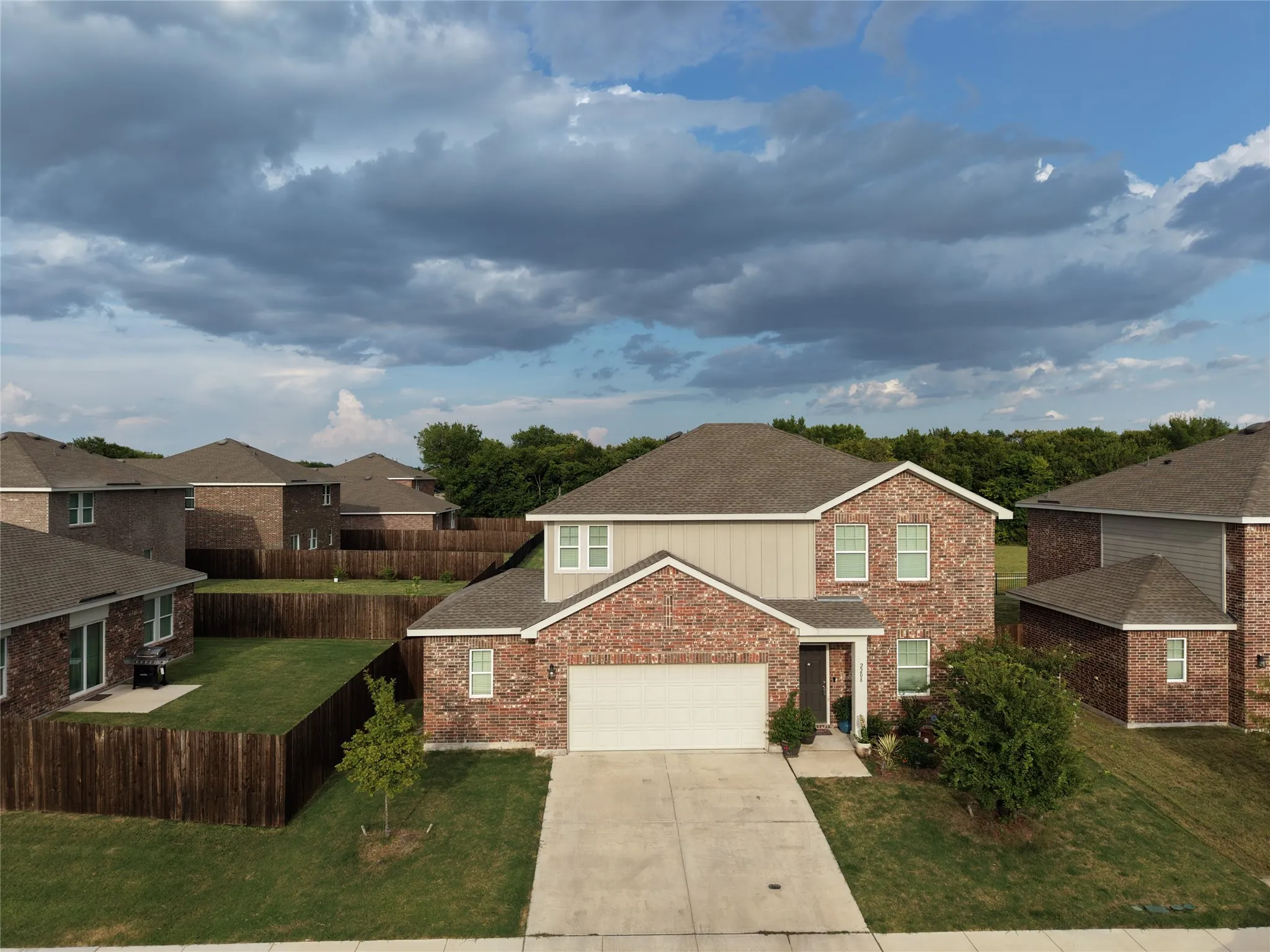 Single Family Residence For Sale in Ellis County , 2208 Frio River Road, Glenn Heights, Texas 75154, 4 Bedroom, 3 Bathroom, 2 Garage spaces, 2,032 Sqft, built in 2023, mls#21352160, Real Estate Agent in Glenn Heights, Homes For Sale in Ellis county, Homes For Sale in Glenn Heights, Realtor in Glenn Heights Texas, Real Estate Brokerage Independent Realty Texas, Luminita Cordes Realtor