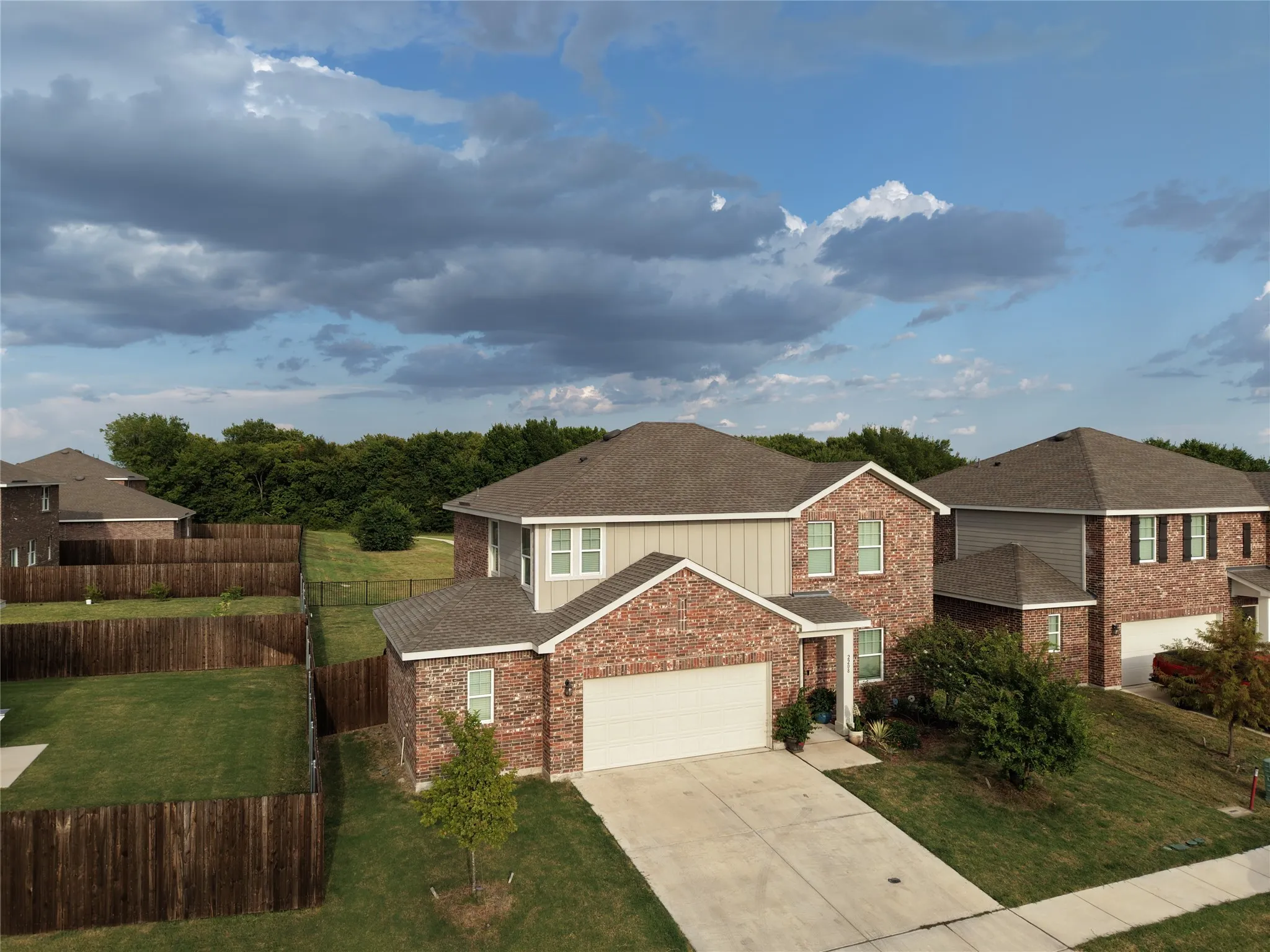 Single Family Residence For Sale in Ellis County , 2208 Frio River Road, Glenn Heights, Texas 75154, 4 Bedroom, 3 Bathroom, 2 Garage spaces, 2,032 Sqft, built in 2023, mls#21352160, Real Estate Agent in Glenn Heights, Homes For Sale in Ellis county, Homes For Sale in Glenn Heights, Realtor in Glenn Heights Texas, Real Estate Brokerage Independent Realty Texas, Luminita Cordes Realtor