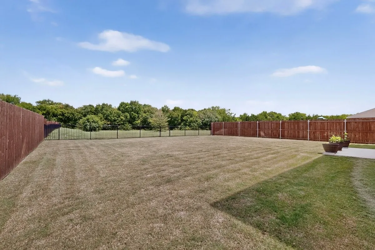 Single Family Residence For Sale in Ellis County , 2208 Frio River Road, Glenn Heights, Texas 75154, 4 Bedroom, 3 Bathroom, 2 Garage spaces, 2,032 Sqft, built in 2023, mls#21352160, Real Estate Agent in Glenn Heights, Homes For Sale in Ellis county, Homes For Sale in Glenn Heights, Realtor in Glenn Heights Texas, Real Estate Brokerage Independent Realty Texas, Luminita Cordes Realtor
