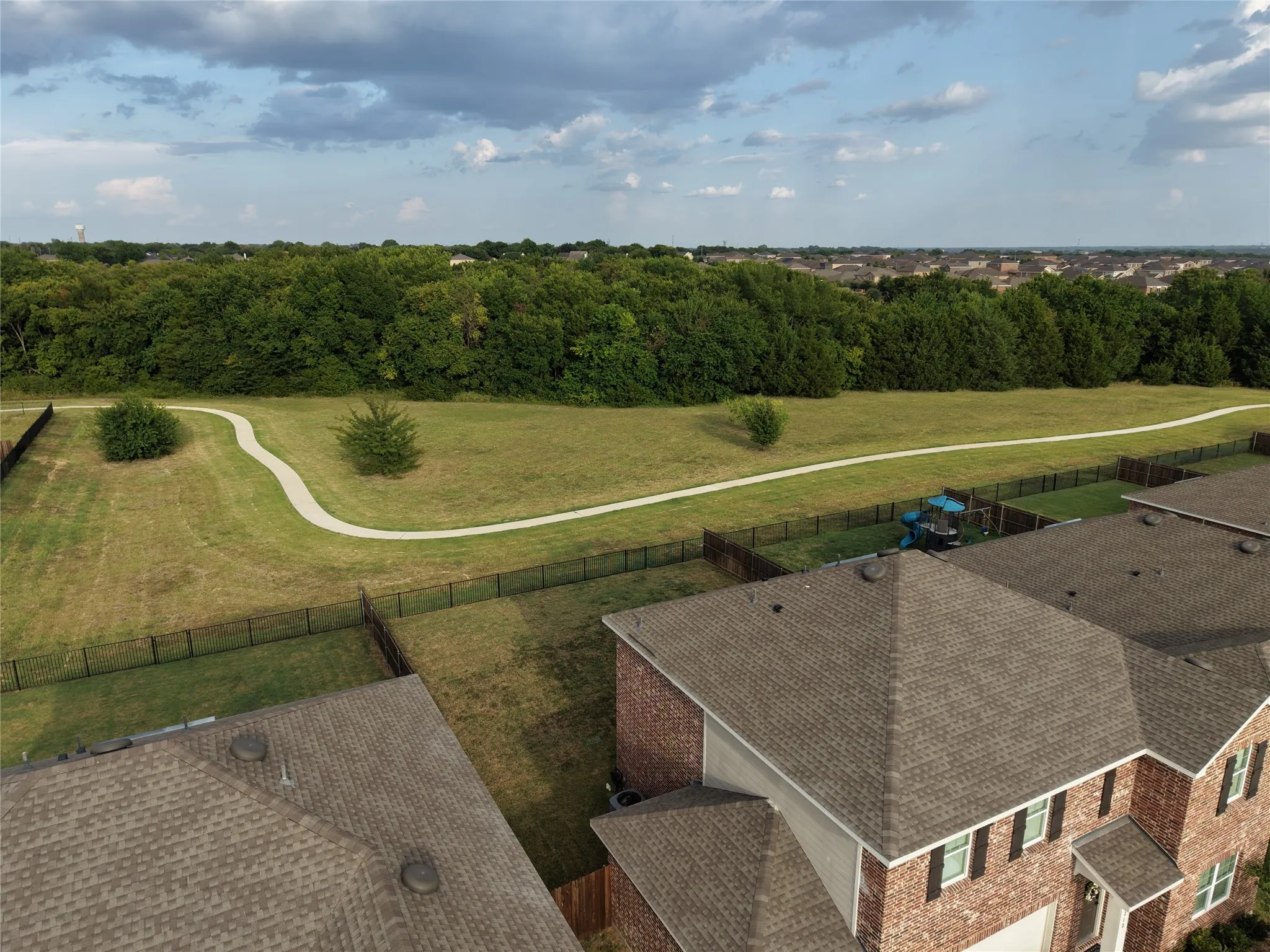 Single Family Residence For Sale in Ellis County , 2208 Frio River Road, Glenn Heights, Texas 75154, 4 Bedroom, 3 Bathroom, 2 Garage spaces, 2,032 Sqft, built in 2023, mls#21352160, Real Estate Agent in Glenn Heights, Homes For Sale in Ellis county, Homes For Sale in Glenn Heights, Realtor in Glenn Heights Texas, Real Estate Brokerage Independent Realty Texas, Luminita Cordes Realtor