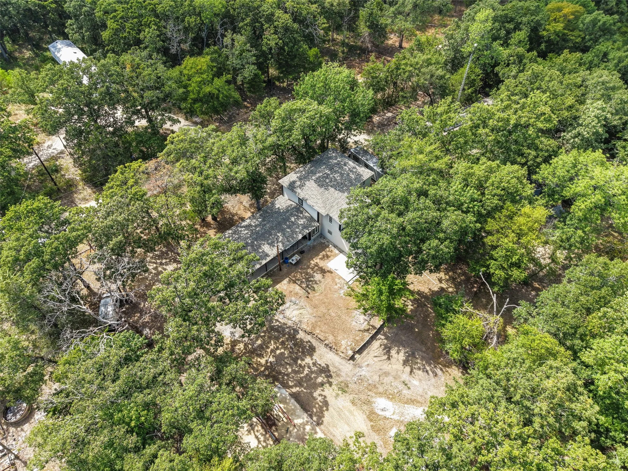 Single Family Residence For Sale in Hunt County , 10863 Lakeview Trail, Quinlan, Texas 75474, 7 Bedroom, 3 Bathroom, Garage spaces, 3,053 Sqft, built in 1986, mls#21354120, Real Estate Agent in Quinlan, Homes For Sale in Hunt county, Homes For Sale in Quinlan, Realtor in Quinlan Texas, Real Estate Brokerage Independent Realty Texas, Luminita Cordes Realtor