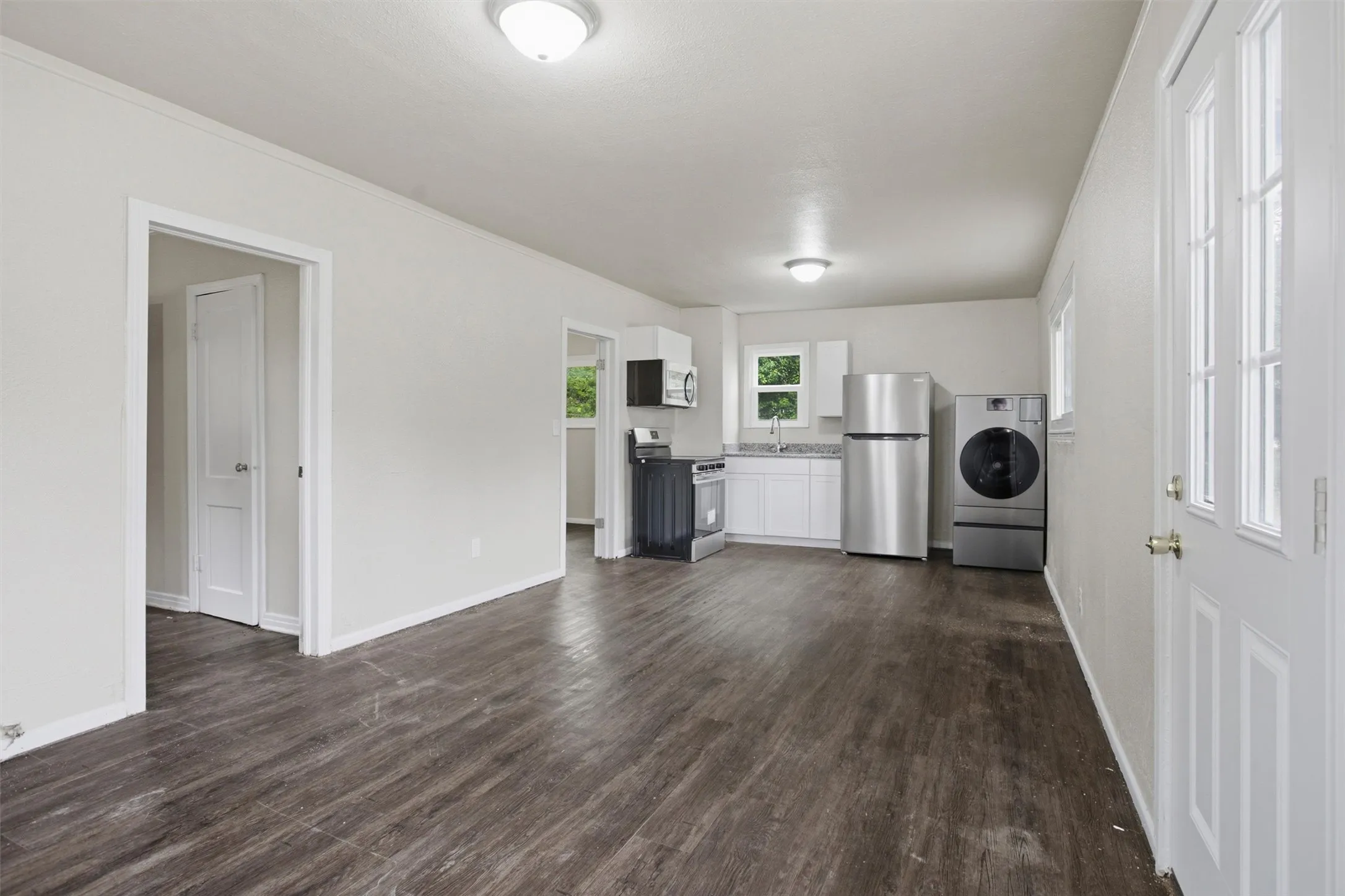 Single Family Residence For Sale in Tarrant County , 2264 Fritz Allen Street, Sansom Park, Texas 76114, 2 Bedroom, 1 Bathroom, Garage spaces, 624 Sqft, built in 1952, mls#21354126, Real Estate Agent in Sansom Park, Homes For Sale in Tarrant county, Homes For Sale in Sansom Park, Realtor in Sansom Park Texas, Real Estate Brokerage Independent Realty Texas, Luminita Cordes Realtor
