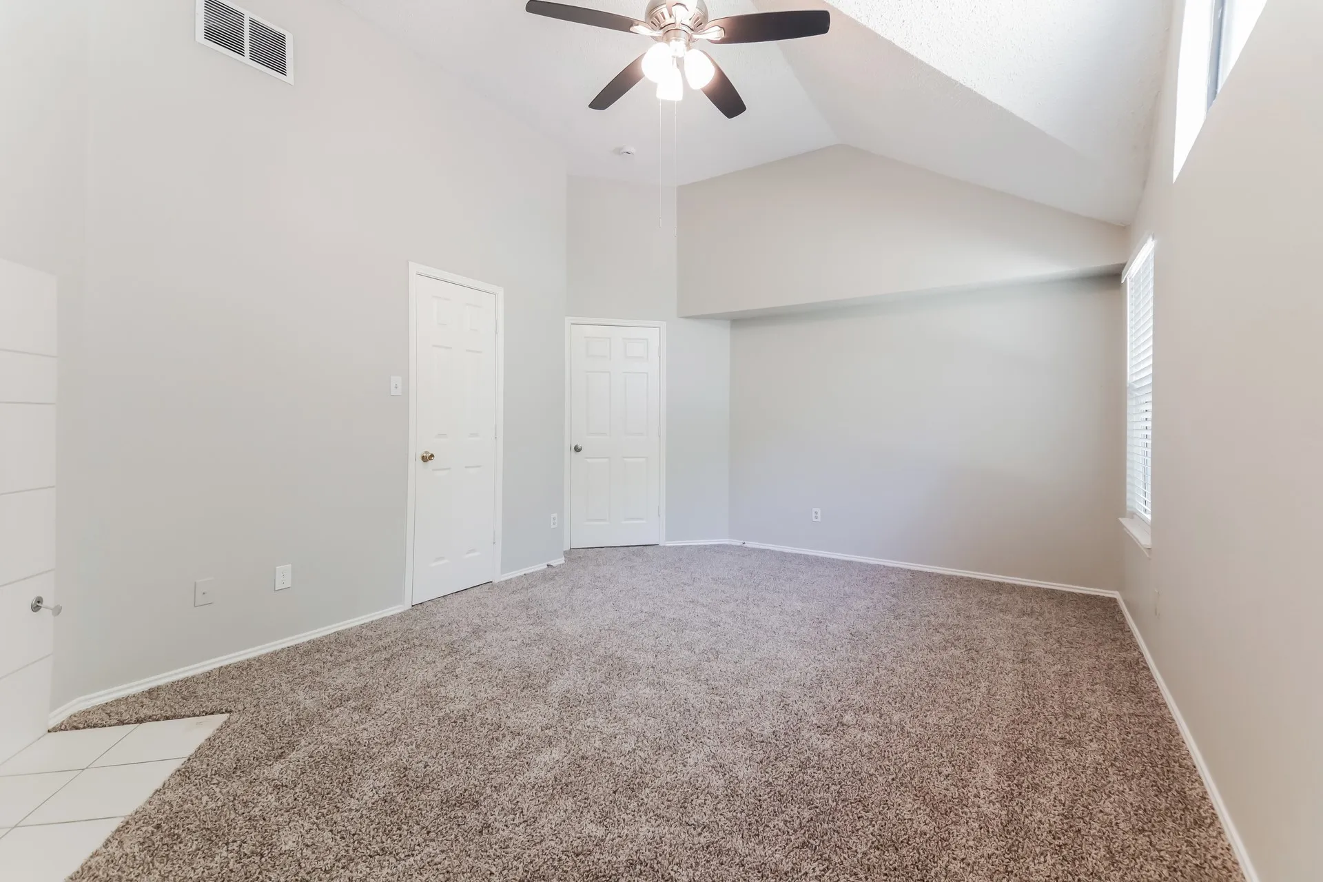 Single Family Residence For Rent in Collin County , 701 Long Hill Court, Mc Kinney, Texas 75071, 3 Bedroom, 2 Bathroom, 2 Garage spaces, 1,508 Sqft, built in 1994, mls#21354134, Real Estate Agent in Mc Kinney, Homes For Rent in Collin county, Homes For Rent in Mc Kinney, Realtor in Mc Kinney Texas, Real Estate Brokerage Independent Realty Texas, Luminita Cordes Realtor