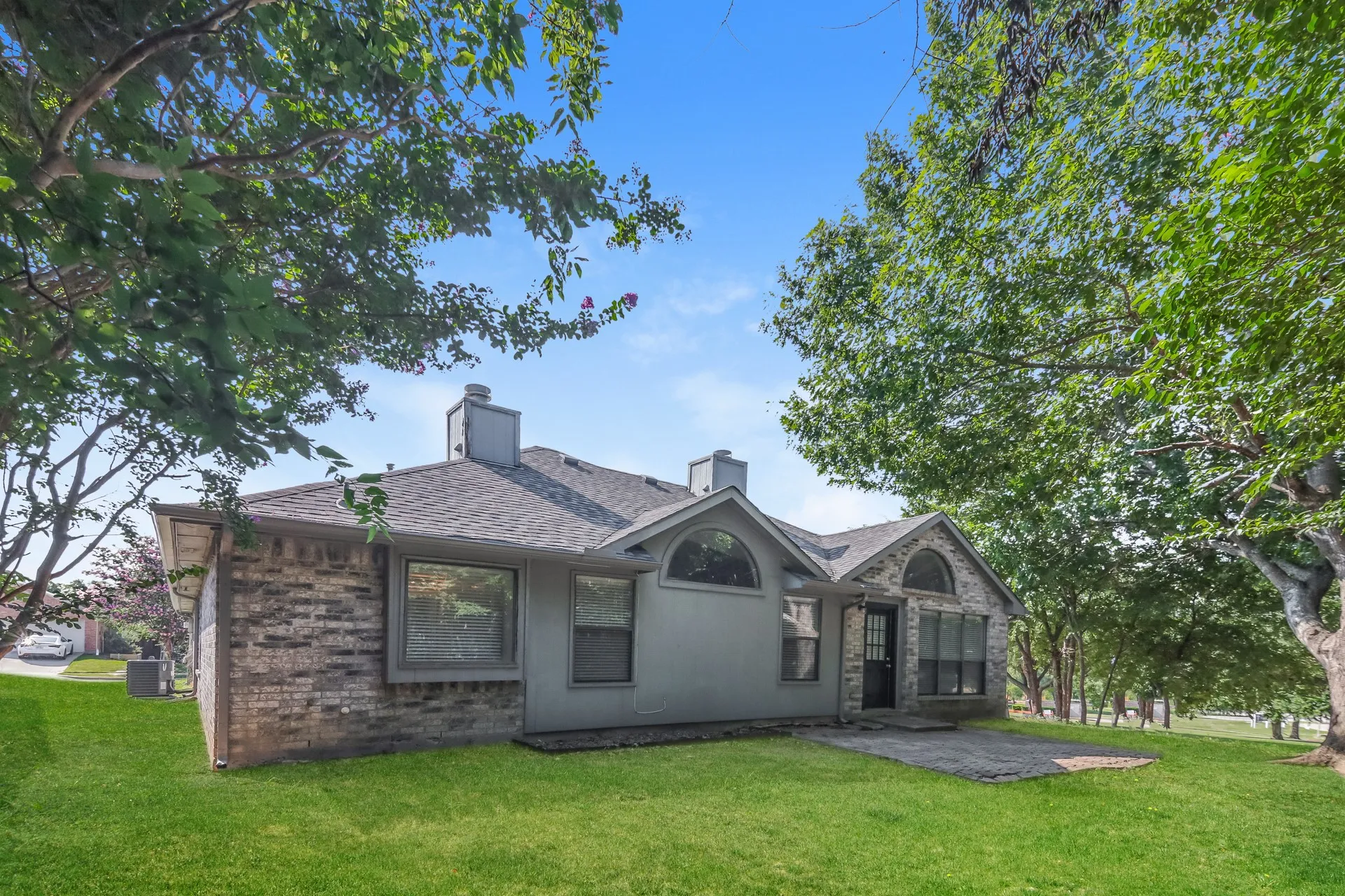 Single Family Residence For Rent in Collin County , 701 Long Hill Court, Mc Kinney, Texas 75071, 3 Bedroom, 2 Bathroom, 2 Garage spaces, 1,508 Sqft, built in 1994, mls#21354134, Real Estate Agent in Mc Kinney, Homes For Rent in Collin county, Homes For Rent in Mc Kinney, Realtor in Mc Kinney Texas, Real Estate Brokerage Independent Realty Texas, Luminita Cordes Realtor