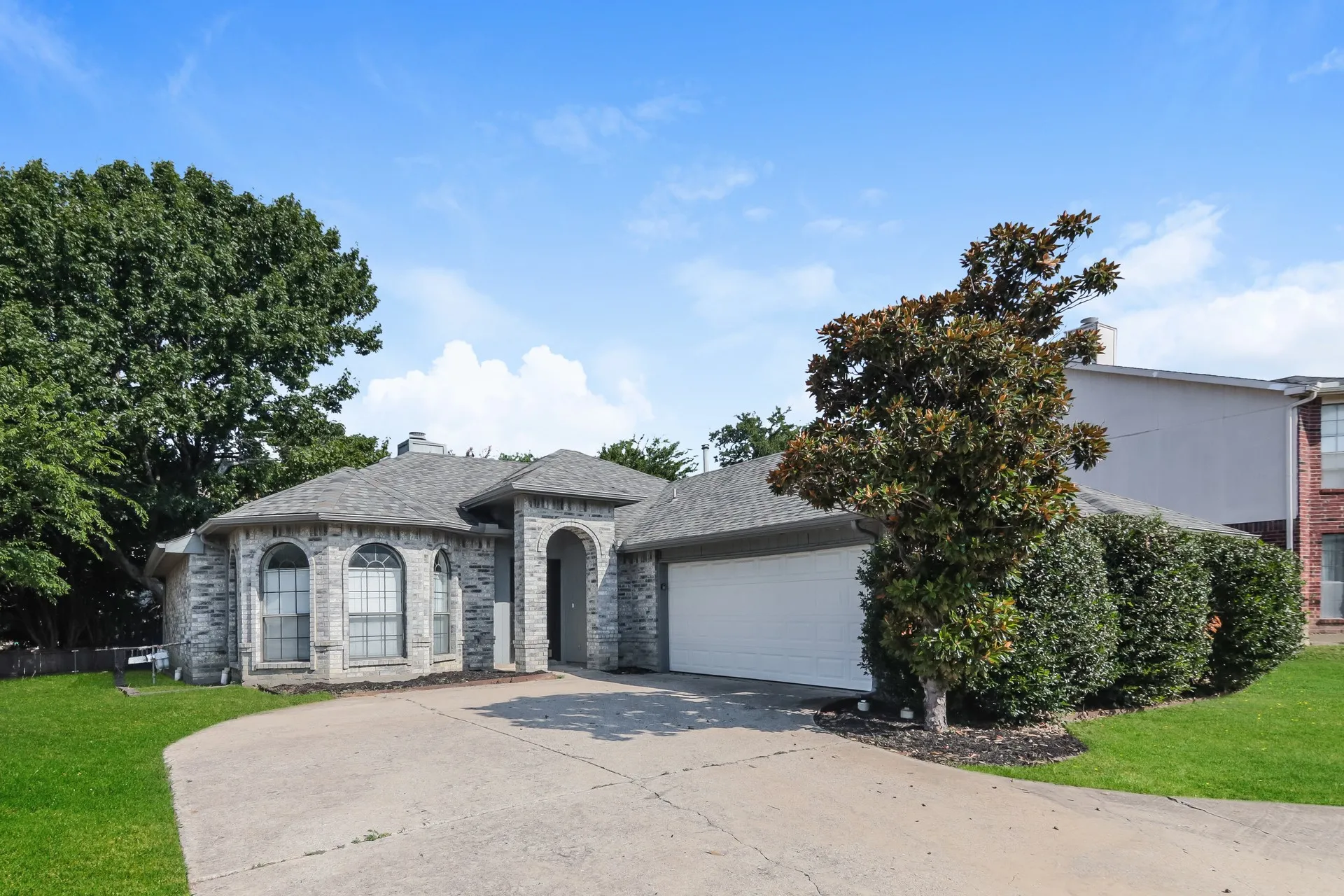 Single Family Residence For Rent in Collin County , 701 Long Hill Court, Mc Kinney, Texas 75071, 3 Bedroom, 2 Bathroom, 2 Garage spaces, 1,508 Sqft, built in 1994, mls#21354134, Real Estate Agent in Mc Kinney, Homes For Rent in Collin county, Homes For Rent in Mc Kinney, Realtor in Mc Kinney Texas, Real Estate Brokerage Independent Realty Texas, Luminita Cordes Realtor