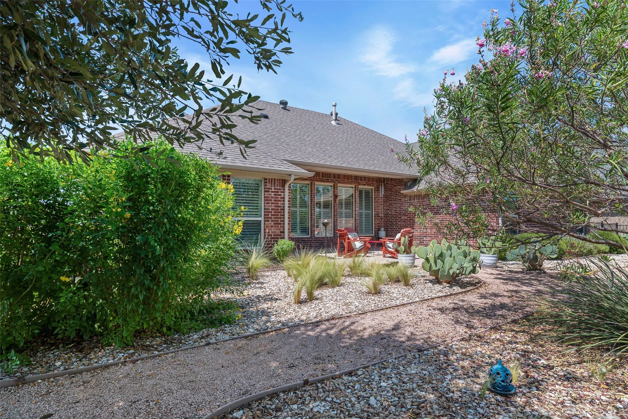 Single Family Residence For Sale in Hood County , 427 River Bank Lane, Granbury, Texas 76049, 4 Bedroom, 3 Bathroom, 2 Garage spaces, 2,542 Sqft, built in 2016, mls#21353750, Real Estate Agent in Granbury, Homes For Sale in Hood county, Homes For Sale in Granbury, Realtor in Granbury Texas, Real Estate Brokerage Independent Realty Texas, Luminita Cordes Realtor