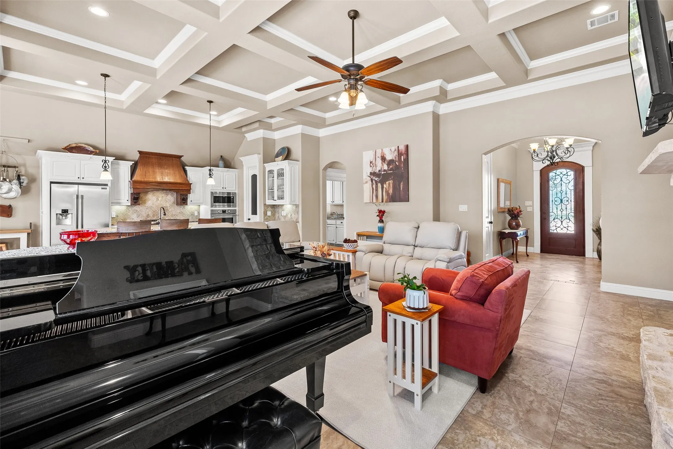 Single Family Residence For Sale in Hood County , 427 River Bank Lane, Granbury, Texas 76049, 4 Bedroom, 3 Bathroom, 2 Garage spaces, 2,542 Sqft, built in 2016, mls#21353750, Real Estate Agent in Granbury, Homes For Sale in Hood county, Homes For Sale in Granbury, Realtor in Granbury Texas, Real Estate Brokerage Independent Realty Texas, Luminita Cordes Realtor