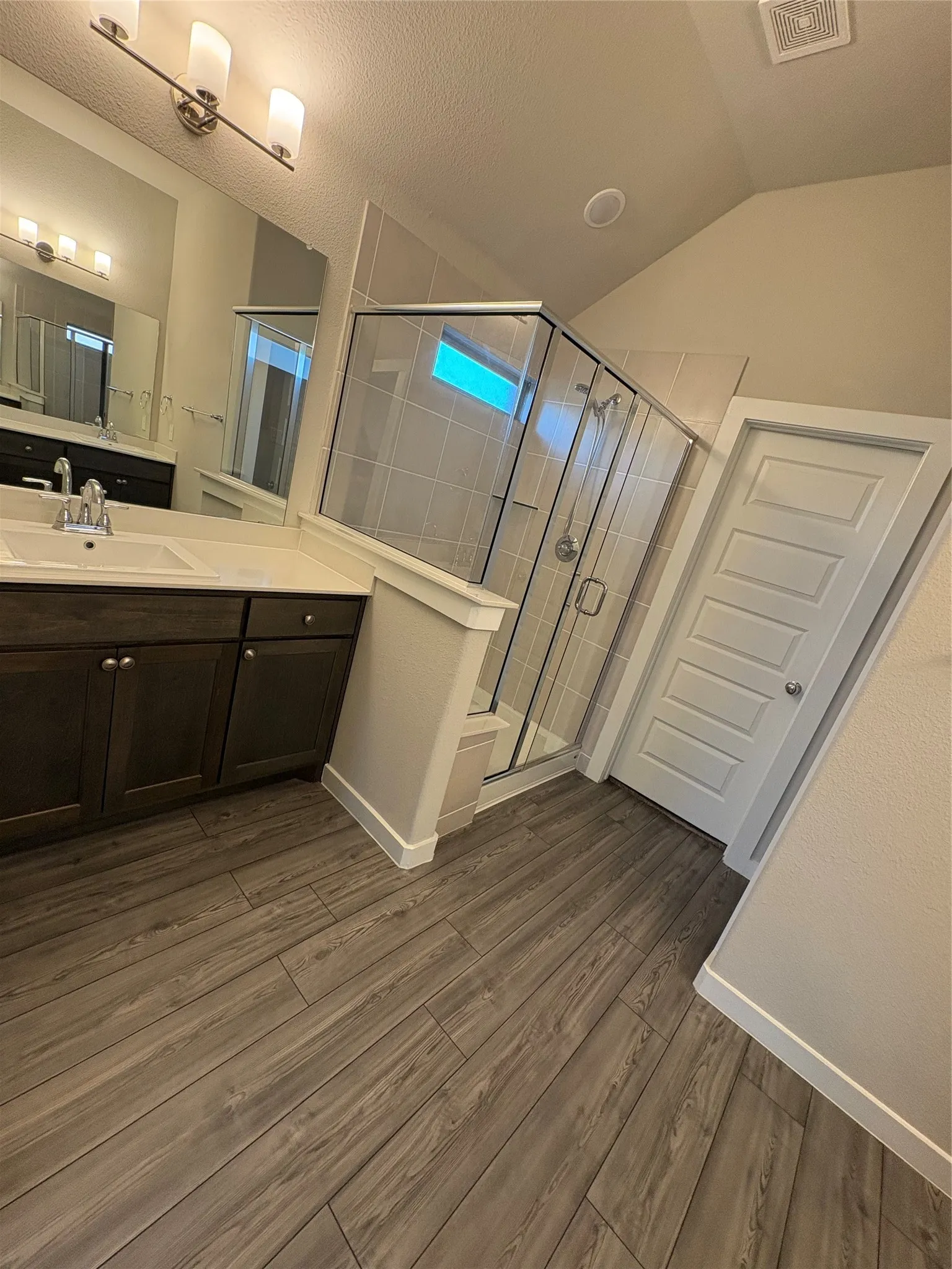 Single Family Residence For Rent in Hunt County , 3258 Feller Lane, Royse City, Texas 75189, 3 Bedroom, 2 Bathroom, 2 Garage spaces, 1,881 Sqft, built in 2021, mls#21353228, Real Estate Agent in Royse City, Homes For Rent in Hunt county, Homes For Rent in Royse City, Realtor in Royse City Texas, Real Estate Brokerage Independent Realty Texas, Luminita Cordes Realtor