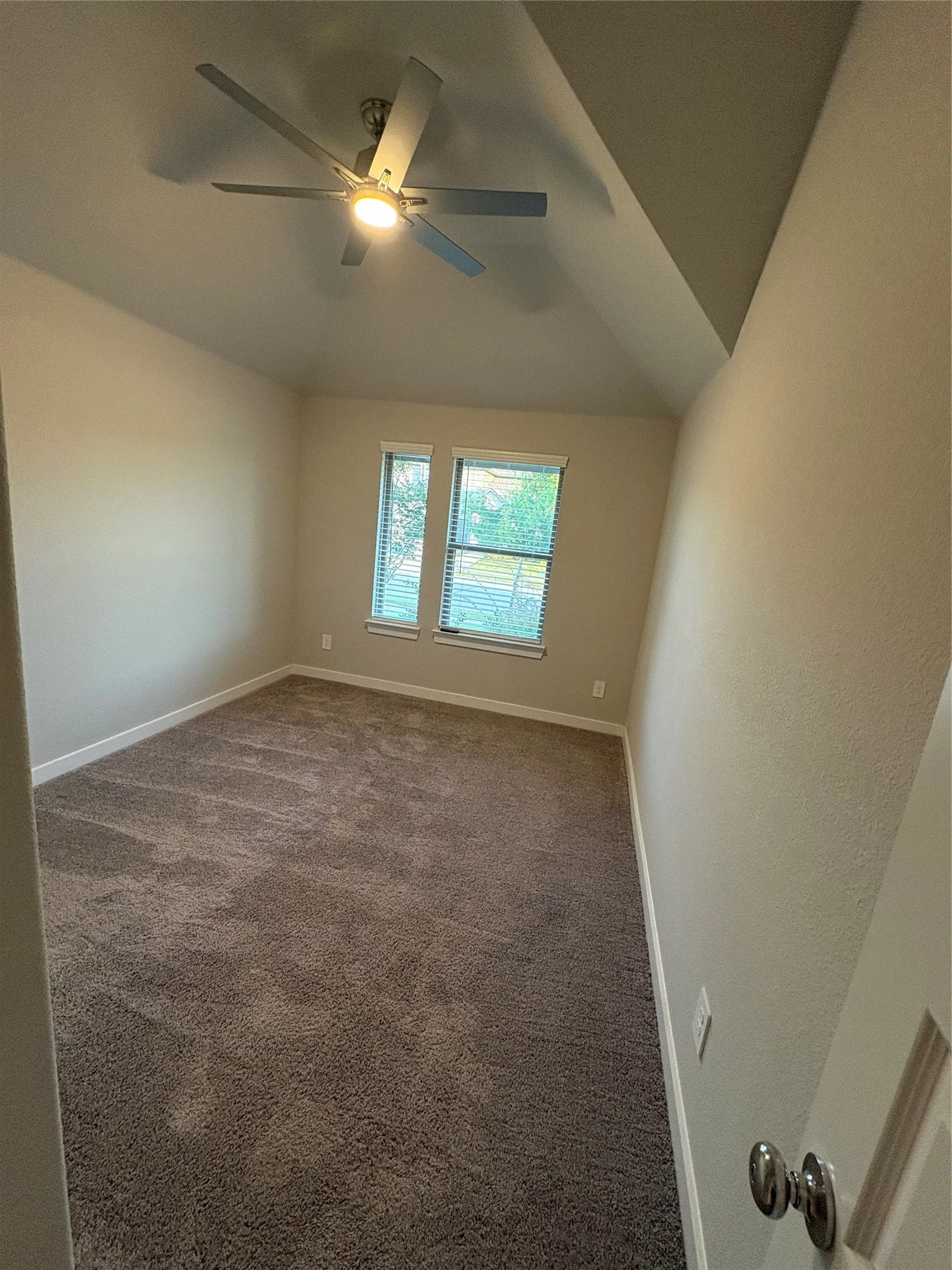 Single Family Residence For Rent in Hunt County , 3258 Feller Lane, Royse City, Texas 75189, 3 Bedroom, 2 Bathroom, 2 Garage spaces, 1,881 Sqft, built in 2021, mls#21353228, Real Estate Agent in Royse City, Homes For Rent in Hunt county, Homes For Rent in Royse City, Realtor in Royse City Texas, Real Estate Brokerage Independent Realty Texas, Luminita Cordes Realtor