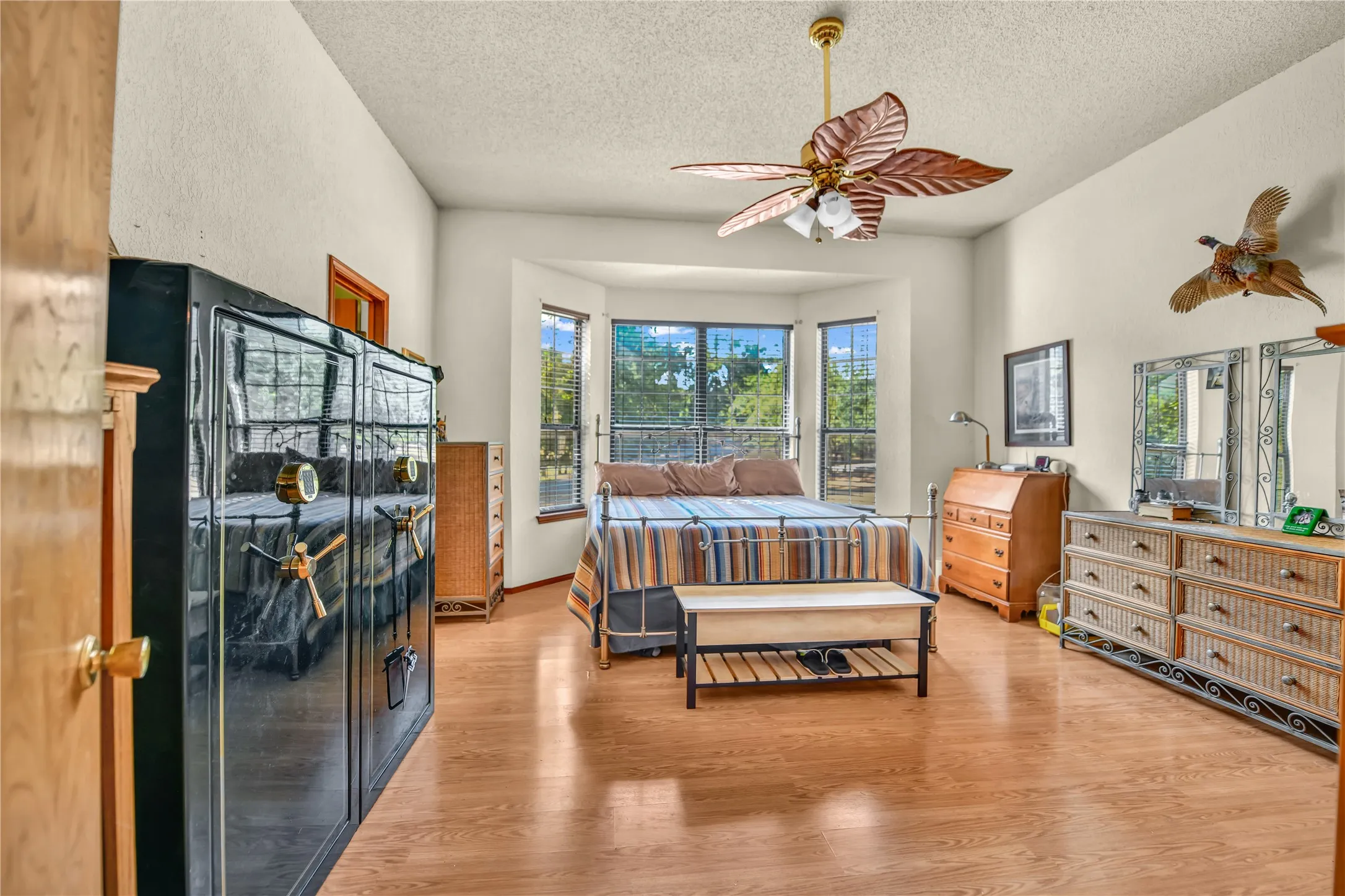 Single Family Residence For Sale in Parker County , 3603 Bluebonnet Circle, Weatherford, Texas 76087, 3 Bedroom, 2 Bathroom, 2 Garage spaces, 1,982 Sqft, built in 1985, mls#21350658, Real Estate Agent in Weatherford, Homes For Sale in Parker county, Homes For Sale in Weatherford, Realtor in Weatherford Texas, Real Estate Brokerage Independent Realty Texas, Luminita Cordes Realtor