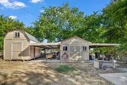 Single Family Residence For Sale in Parker County , 3603 Bluebonnet Circle, Weatherford, Texas 76087, 3 Bedroom, 2 Bathroom, 2 Garage spaces, 1,982 Sqft, built in 1985, mls#21350658, Real Estate Agent in Weatherford, Homes For Sale in Parker county, Homes For Sale in Weatherford, Realtor in Weatherford Texas, Real Estate Brokerage Independent Realty Texas, Luminita Cordes Realtor