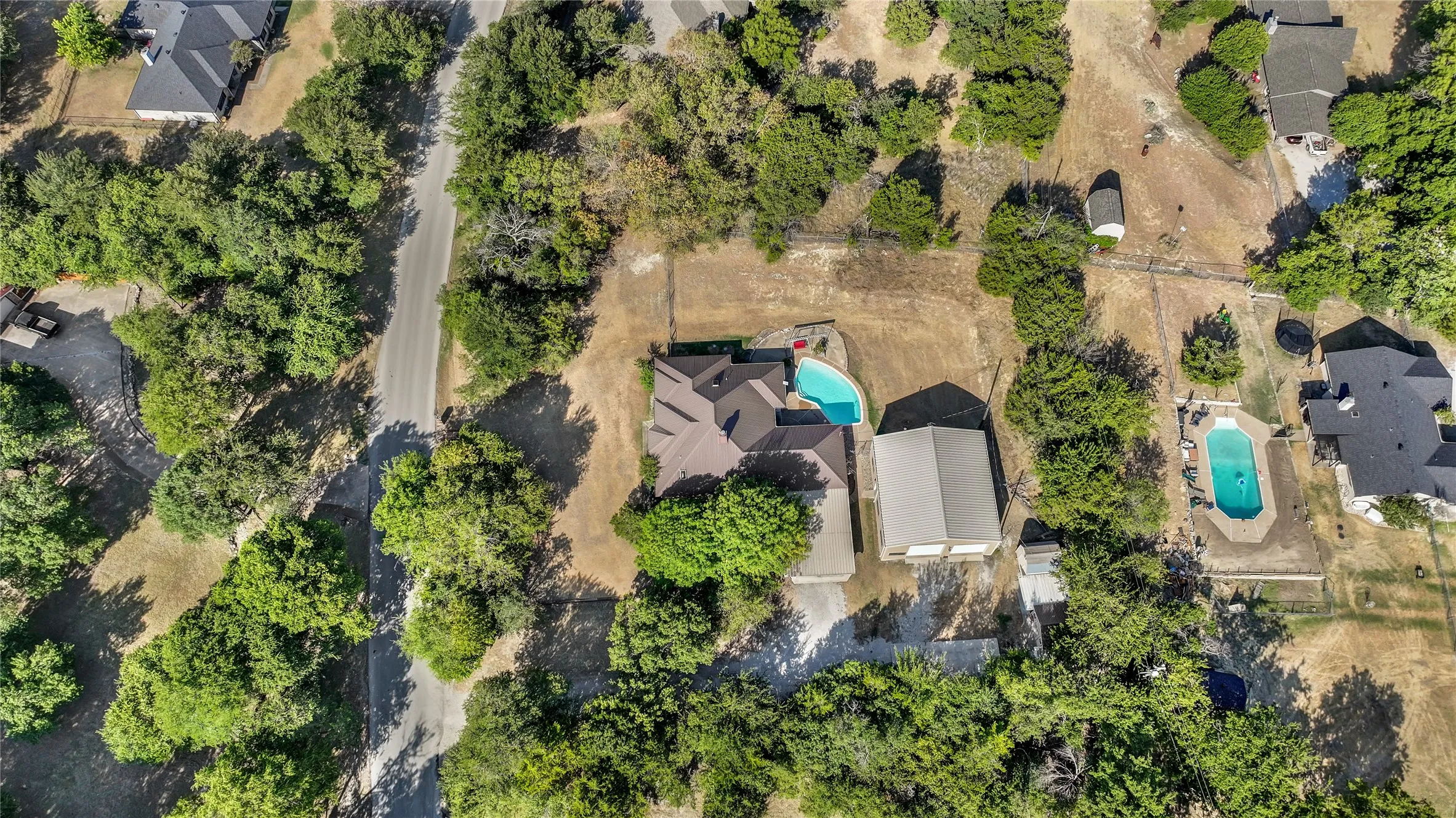 Single Family Residence For Sale in Parker County , 3603 Bluebonnet Circle, Weatherford, Texas 76087, 3 Bedroom, 2 Bathroom, 2 Garage spaces, 1,982 Sqft, built in 1985, mls#21350658, Real Estate Agent in Weatherford, Homes For Sale in Parker county, Homes For Sale in Weatherford, Realtor in Weatherford Texas, Real Estate Brokerage Independent Realty Texas, Luminita Cordes Realtor