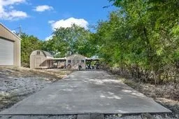 Single Family Residence For Sale in Parker County , 3603 Bluebonnet Circle, Weatherford, Texas 76087, 3 Bedroom, 2 Bathroom, 2 Garage spaces, 1,982 Sqft, built in 1985, mls#21350658, Real Estate Agent in Weatherford, Homes For Sale in Parker county, Homes For Sale in Weatherford, Realtor in Weatherford Texas, Real Estate Brokerage Independent Realty Texas, Luminita Cordes Realtor