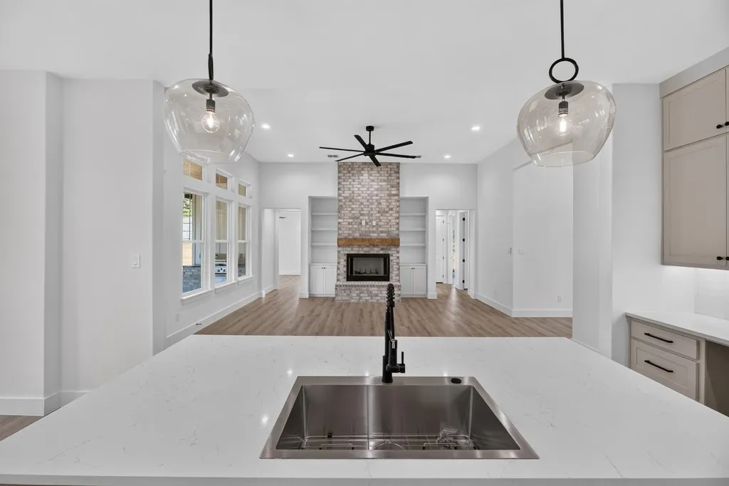 Single Family Residence For Sale in Johnson County , 2805 Private 73107, Burleson, Texas 76028, 4 Bedroom, 5 Bathroom, 2 Garage spaces, 3,175 Sqft, built in 2026, mls#21354149, Real Estate Agent in Burleson, Homes For Sale in Johnson county, Homes For Sale in Burleson, Realtor in Burleson Texas, Real Estate Brokerage Independent Realty Texas, Luminita Cordes Realtor