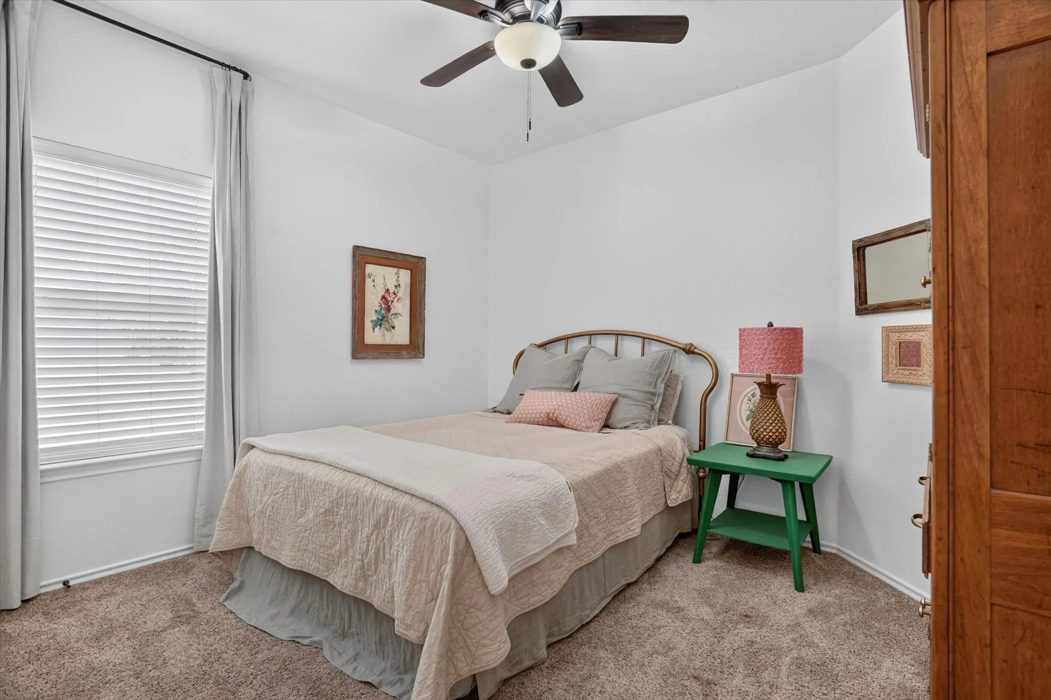 Single Family Residence For Sale in Parker County , 2201 Kaitlyn Drive, Weatherford, Texas 76087, 3 Bedroom, 2 Bathroom, 2 Garage spaces, 1,862 Sqft, built in 2009, mls#21353948, Real Estate Agent in Weatherford, Homes For Sale in Parker county, Homes For Sale in Weatherford, Realtor in Weatherford Texas, Real Estate Brokerage Independent Realty Texas, Luminita Cordes Realtor