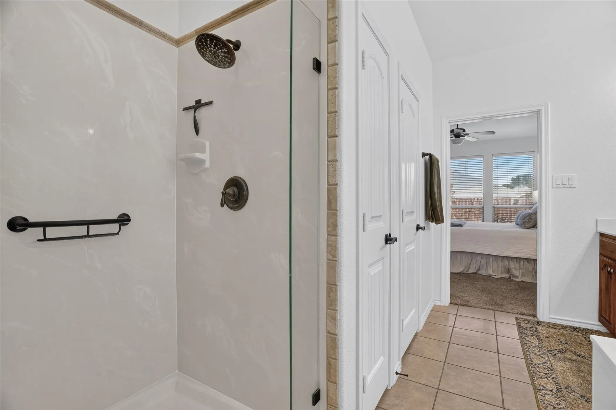 Single Family Residence For Sale in Parker County , 2201 Kaitlyn Drive, Weatherford, Texas 76087, 3 Bedroom, 2 Bathroom, 2 Garage spaces, 1,862 Sqft, built in 2009, mls#21353948, Real Estate Agent in Weatherford, Homes For Sale in Parker county, Homes For Sale in Weatherford, Realtor in Weatherford Texas, Real Estate Brokerage Independent Realty Texas, Luminita Cordes Realtor