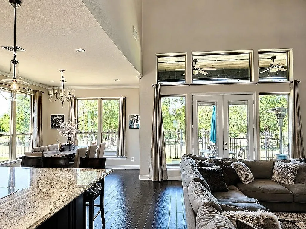 Single Family Residence For Sale in Tarrant County , 2828 Stadium View Drive, Fort Worth, Texas 76118, 4 Bedroom, 4 Bathroom, 3 Garage spaces, 3,385 Sqft, built in 2019, mls#21353827, Real Estate Agent in Fort Worth, Homes For Sale in Tarrant county, Homes For Sale in Fort Worth, Realtor in Fort Worth Texas, Real Estate Brokerage Independent Realty Texas, Luminita Cordes Realtor