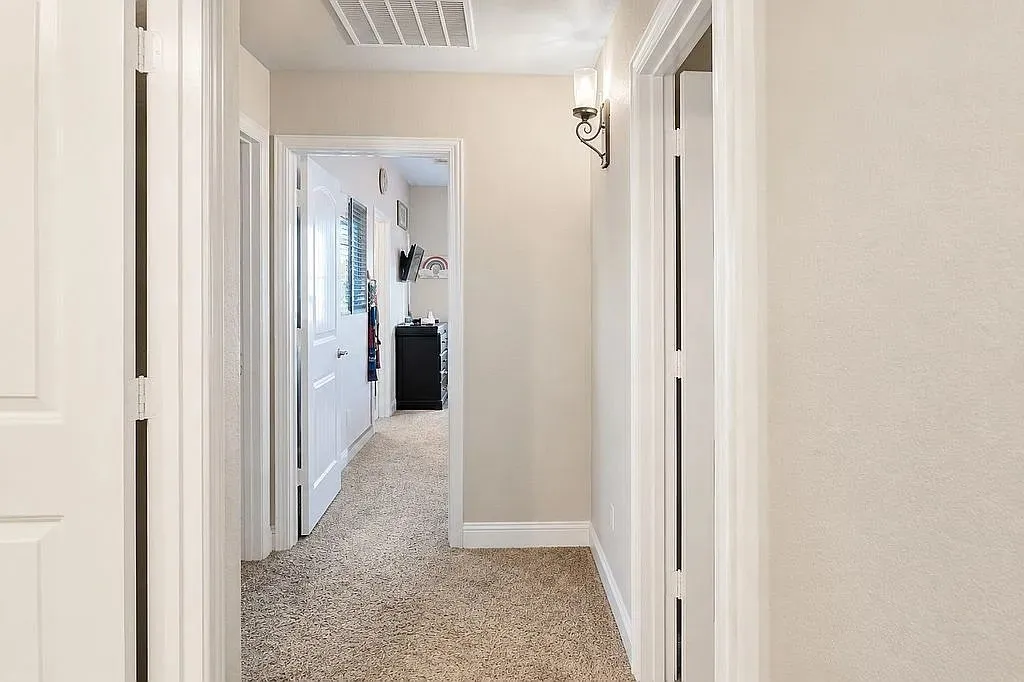 Single Family Residence For Sale in Tarrant County , 2828 Stadium View Drive, Fort Worth, Texas 76118, 4 Bedroom, 4 Bathroom, 3 Garage spaces, 3,385 Sqft, built in 2019, mls#21353827, Real Estate Agent in Fort Worth, Homes For Sale in Tarrant county, Homes For Sale in Fort Worth, Realtor in Fort Worth Texas, Real Estate Brokerage Independent Realty Texas, Luminita Cordes Realtor