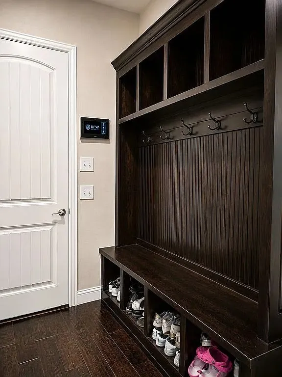 Single Family Residence For Sale in Tarrant County , 2828 Stadium View Drive, Fort Worth, Texas 76118, 4 Bedroom, 4 Bathroom, 3 Garage spaces, 3,385 Sqft, built in 2019, mls#21353827, Real Estate Agent in Fort Worth, Homes For Sale in Tarrant county, Homes For Sale in Fort Worth, Realtor in Fort Worth Texas, Real Estate Brokerage Independent Realty Texas, Luminita Cordes Realtor