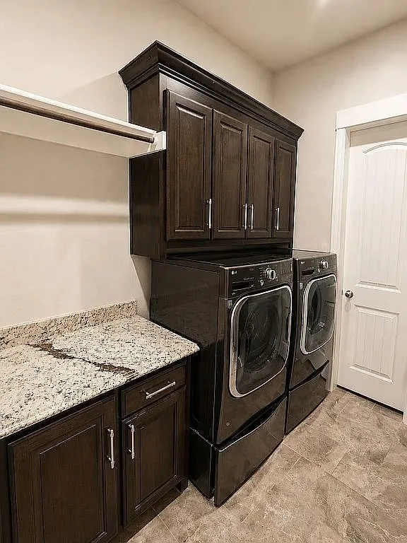 Single Family Residence For Sale in Tarrant County , 2828 Stadium View Drive, Fort Worth, Texas 76118, 4 Bedroom, 4 Bathroom, 3 Garage spaces, 3,385 Sqft, built in 2019, mls#21353827, Real Estate Agent in Fort Worth, Homes For Sale in Tarrant county, Homes For Sale in Fort Worth, Realtor in Fort Worth Texas, Real Estate Brokerage Independent Realty Texas, Luminita Cordes Realtor