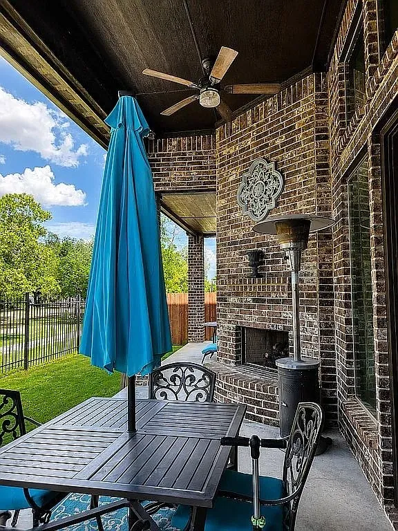 Single Family Residence For Sale in Tarrant County , 2828 Stadium View Drive, Fort Worth, Texas 76118, 4 Bedroom, 4 Bathroom, 3 Garage spaces, 3,385 Sqft, built in 2019, mls#21353827, Real Estate Agent in Fort Worth, Homes For Sale in Tarrant county, Homes For Sale in Fort Worth, Realtor in Fort Worth Texas, Real Estate Brokerage Independent Realty Texas, Luminita Cordes Realtor