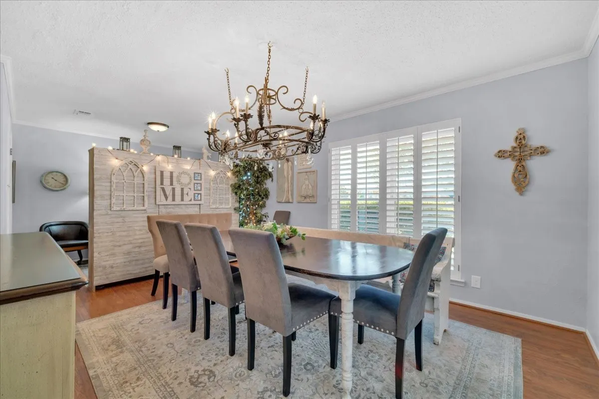 Single Family Residence For Sale in Tarrant County , 4412 Fiesta Circle E, Fort Worth, Texas 76133, 5 Bedroom, 3 Bathroom, 2 Garage spaces, 2,635 Sqft, built in 1973, mls#21353485, Real Estate Agent in Fort Worth, Homes For Sale in Tarrant county, Homes For Sale in Fort Worth, Realtor in Fort Worth Texas, Real Estate Brokerage Independent Realty Texas, Luminita Cordes Realtor