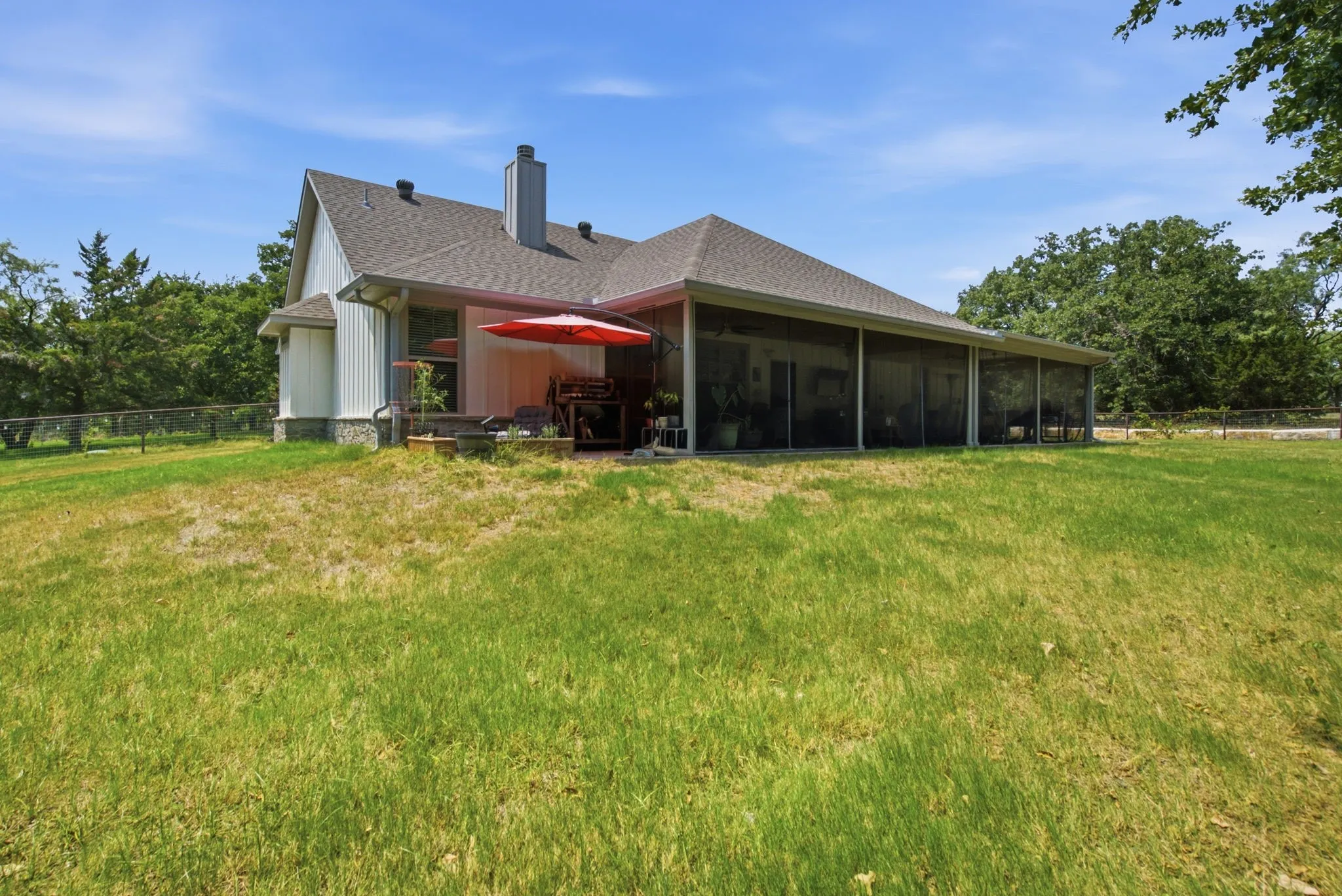 Single Family Residence For Sale in Parker County , 374 Clark Lake Road, Weatherford, Texas 76088, 3 Bedroom, 2 Bathroom, 2 Garage spaces, 2,039 Sqft, built in 2022, mls#21354139, Real Estate Agent in Weatherford, Homes For Sale in Parker county, Homes For Sale in Weatherford, Realtor in Weatherford Texas, Real Estate Brokerage Independent Realty Texas, Luminita Cordes Realtor
