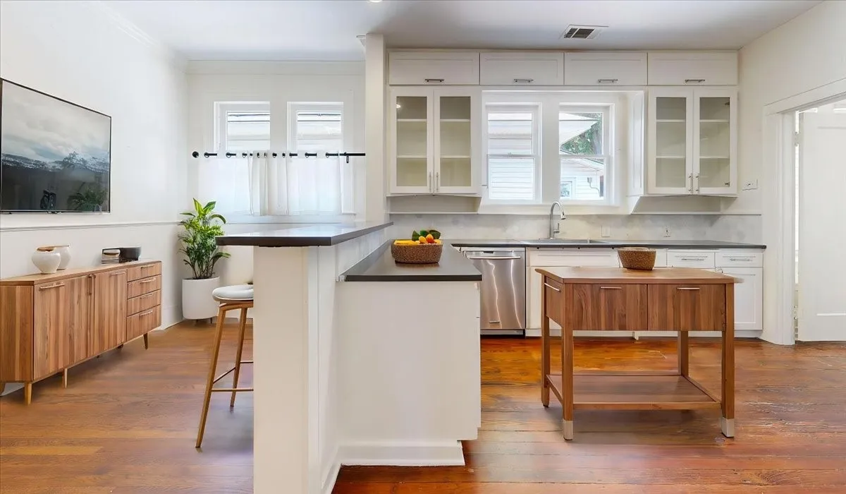 Kitchen & breakfast nook.  VIRTUALLY STAGED