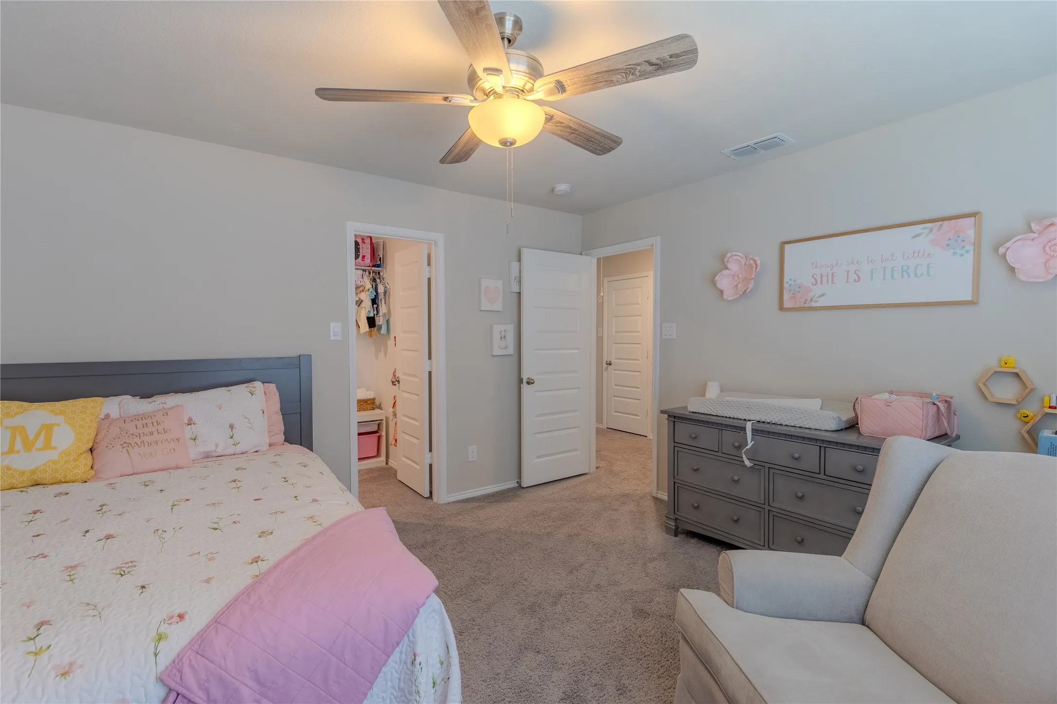 Single Family Residence For Sale in Tarrant County , 1813 Bellatrix Drive, Haslet, Texas 76052, 4 Bedroom, 4 Bathroom, 3 Garage spaces, 3,146 Sqft, built in 2022, mls#21351322, Real Estate Agent in Haslet, Homes For Sale in Tarrant county, Homes For Sale in Haslet, Realtor in Haslet Texas, Real Estate Brokerage Independent Realty Texas, Luminita Cordes Realtor