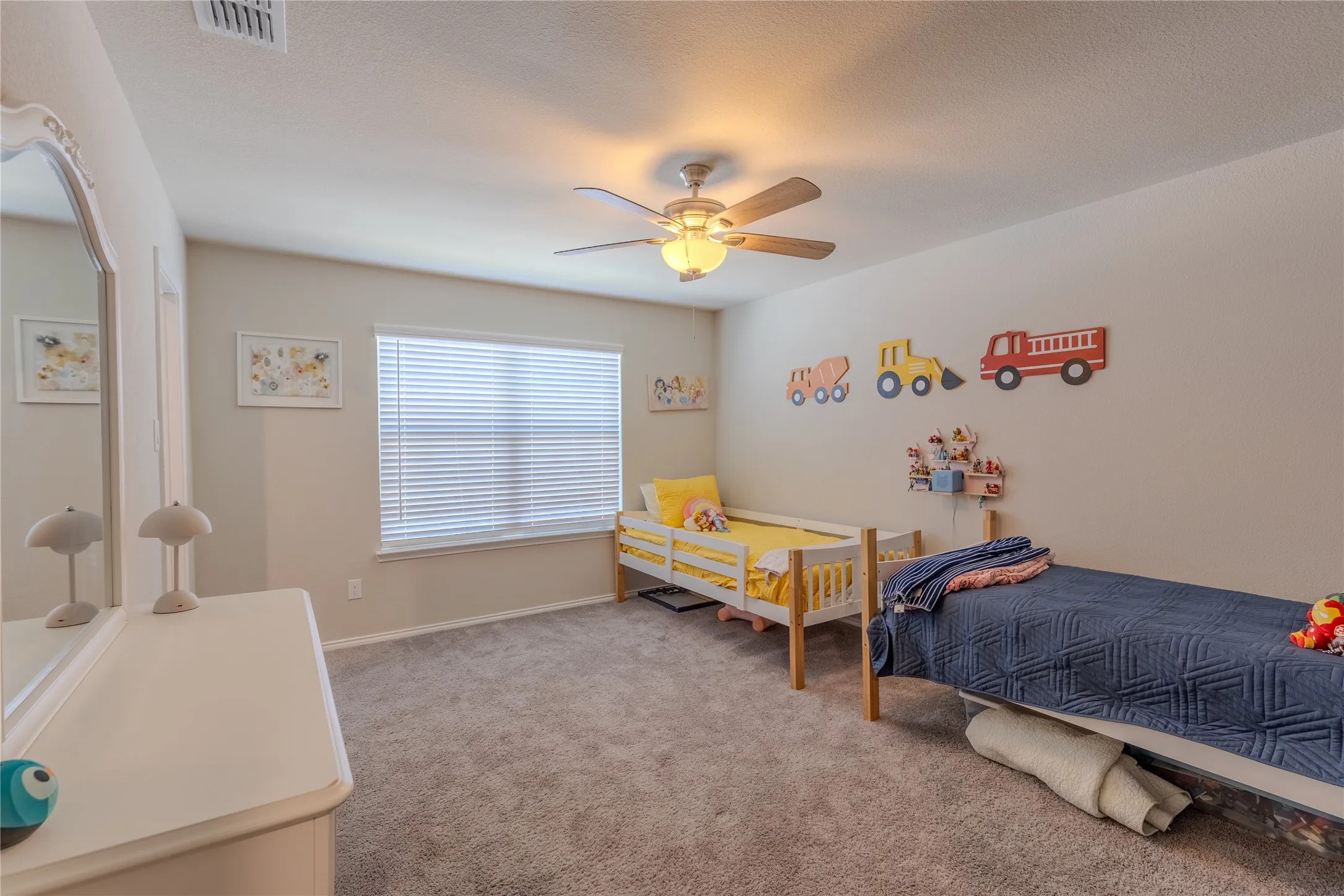 Single Family Residence For Sale in Tarrant County , 1813 Bellatrix Drive, Haslet, Texas 76052, 4 Bedroom, 4 Bathroom, 3 Garage spaces, 3,146 Sqft, built in 2022, mls#21351322, Real Estate Agent in Haslet, Homes For Sale in Tarrant county, Homes For Sale in Haslet, Realtor in Haslet Texas, Real Estate Brokerage Independent Realty Texas, Luminita Cordes Realtor