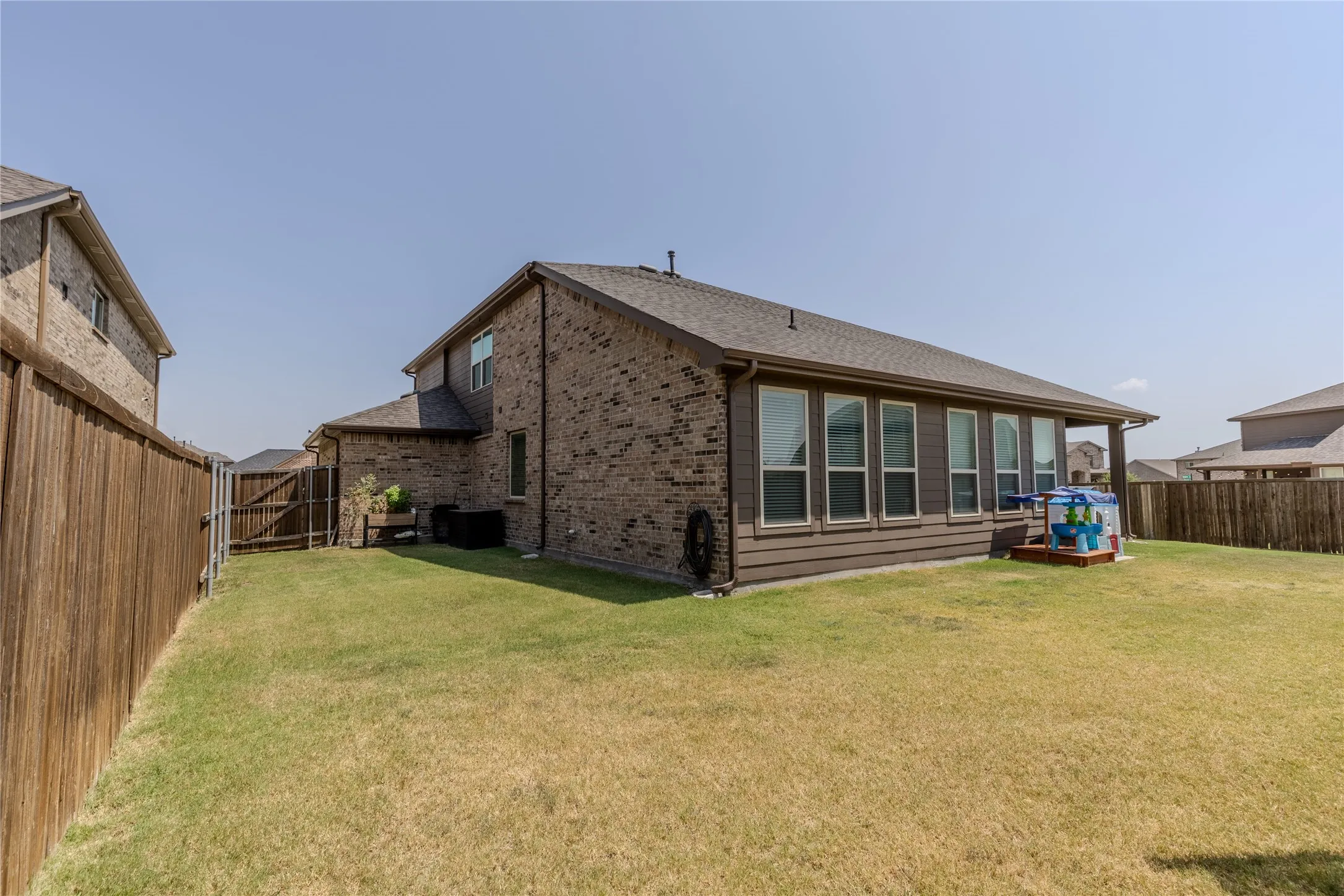 Single Family Residence For Sale in Tarrant County , 1813 Bellatrix Drive, Haslet, Texas 76052, 4 Bedroom, 4 Bathroom, 3 Garage spaces, 3,146 Sqft, built in 2022, mls#21351322, Real Estate Agent in Haslet, Homes For Sale in Tarrant county, Homes For Sale in Haslet, Realtor in Haslet Texas, Real Estate Brokerage Independent Realty Texas, Luminita Cordes Realtor