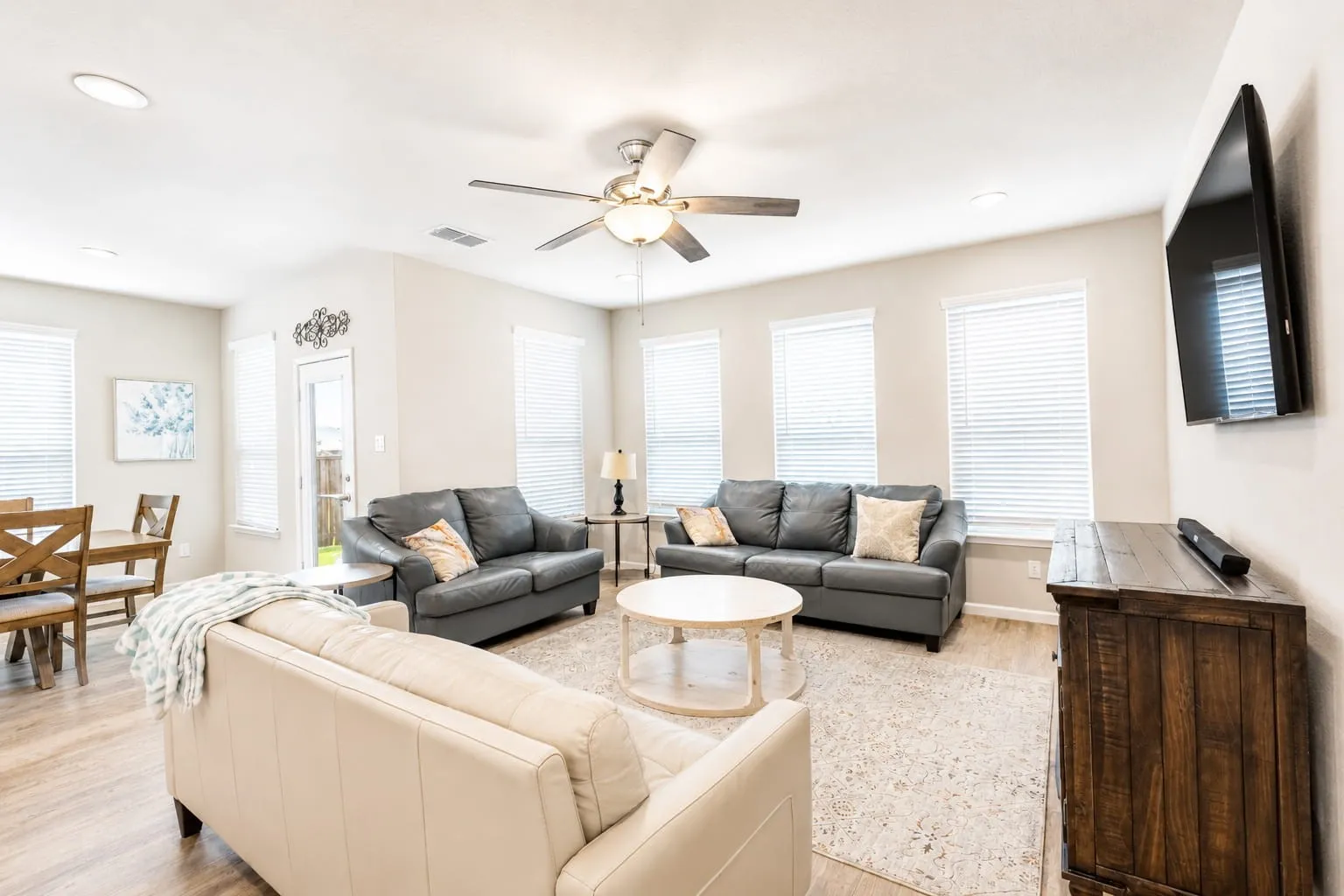 Single Family Residence For Sale in Tarrant County , 1813 Bellatrix Drive, Haslet, Texas 76052, 4 Bedroom, 4 Bathroom, 3 Garage spaces, 3,146 Sqft, built in 2022, mls#21351322, Real Estate Agent in Haslet, Homes For Sale in Tarrant county, Homes For Sale in Haslet, Realtor in Haslet Texas, Real Estate Brokerage Independent Realty Texas, Luminita Cordes Realtor