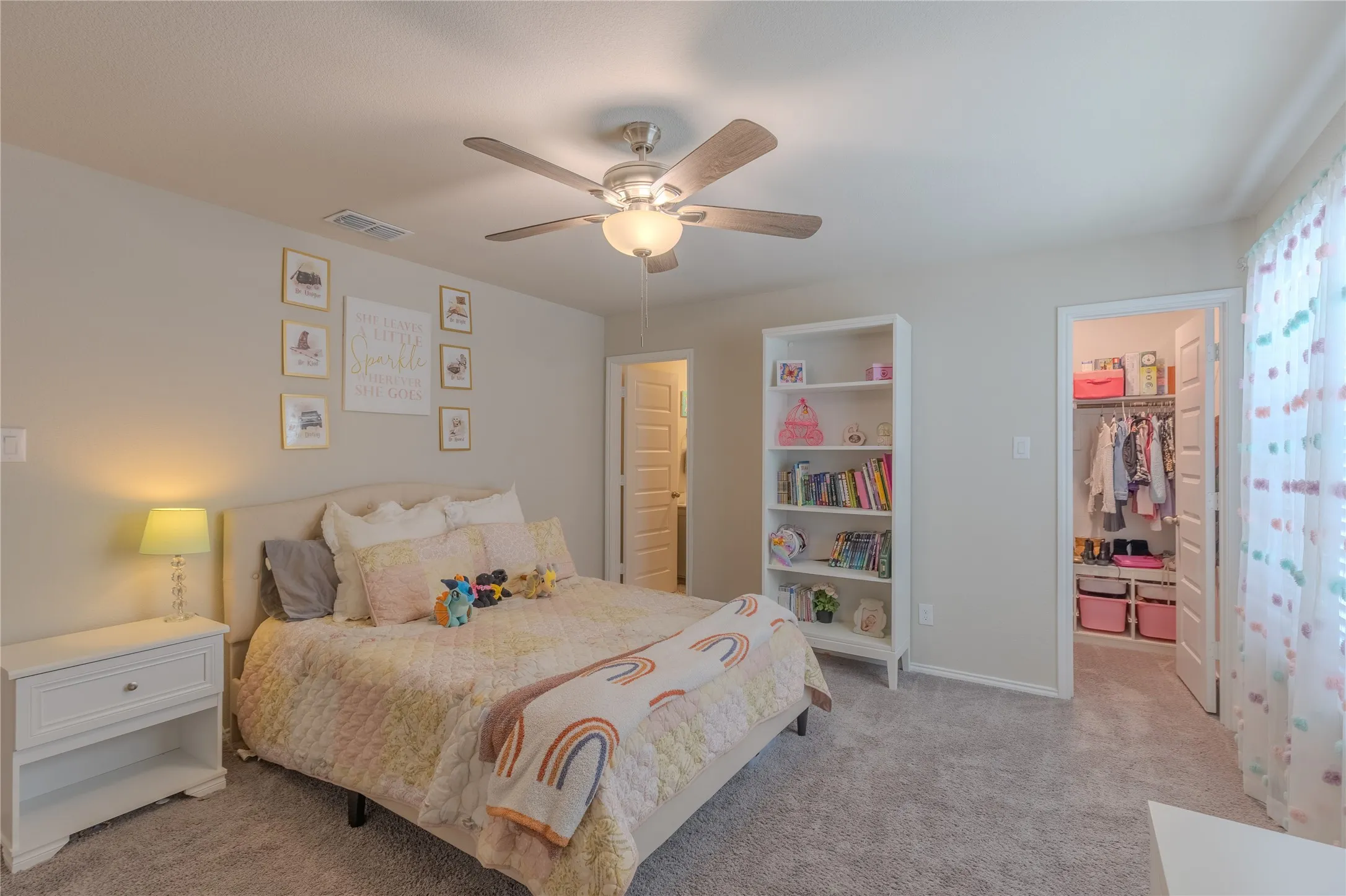 Single Family Residence For Sale in Tarrant County , 1813 Bellatrix Drive, Haslet, Texas 76052, 4 Bedroom, 4 Bathroom, 3 Garage spaces, 3,146 Sqft, built in 2022, mls#21351322, Real Estate Agent in Haslet, Homes For Sale in Tarrant county, Homes For Sale in Haslet, Realtor in Haslet Texas, Real Estate Brokerage Independent Realty Texas, Luminita Cordes Realtor