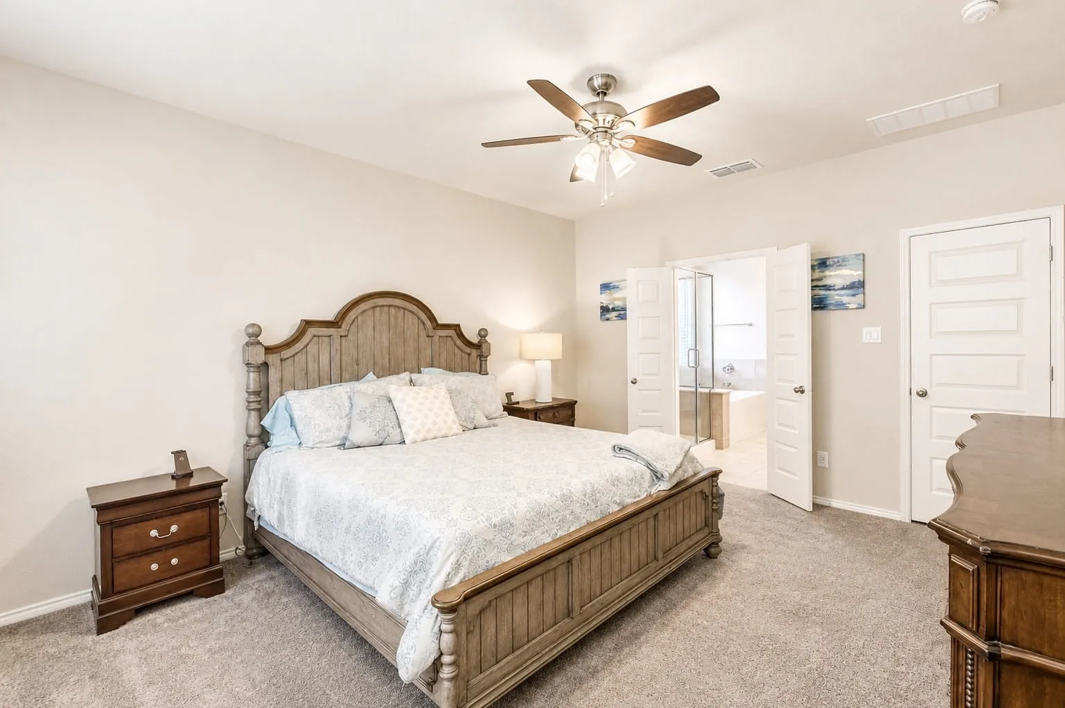 Single Family Residence For Sale in Tarrant County , 1813 Bellatrix Drive, Haslet, Texas 76052, 4 Bedroom, 4 Bathroom, 3 Garage spaces, 3,146 Sqft, built in 2022, mls#21351322, Real Estate Agent in Haslet, Homes For Sale in Tarrant county, Homes For Sale in Haslet, Realtor in Haslet Texas, Real Estate Brokerage Independent Realty Texas, Luminita Cordes Realtor