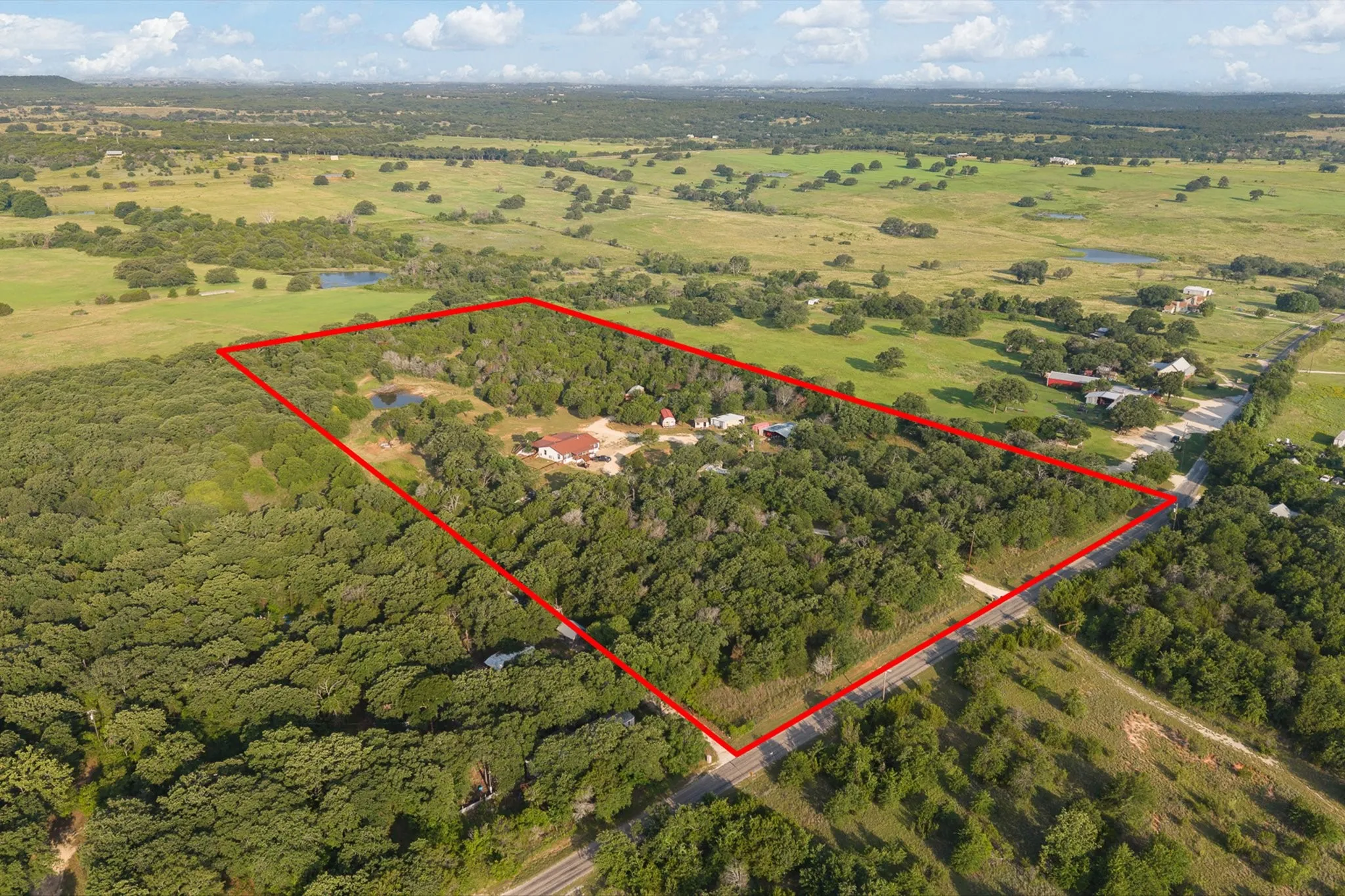 Single Family Residence For Sale in Somervell County , 1647 County Road 1004, Glen Rose, Texas 76690, 4 Bedrooms, 3 Bathrooms, 2 Garage spaces, 1,944 Sqft, built in 2023, Price $985,000, mls#21353893, Real Estate Agent in Glen Rose, Homes For Sale in Somervell county, Homes For Sale in Glen Rose, Realtor in Glen Rose Texas, Real Estate Brokerage Independent Realty Texas, Luminita Cordes Realtor