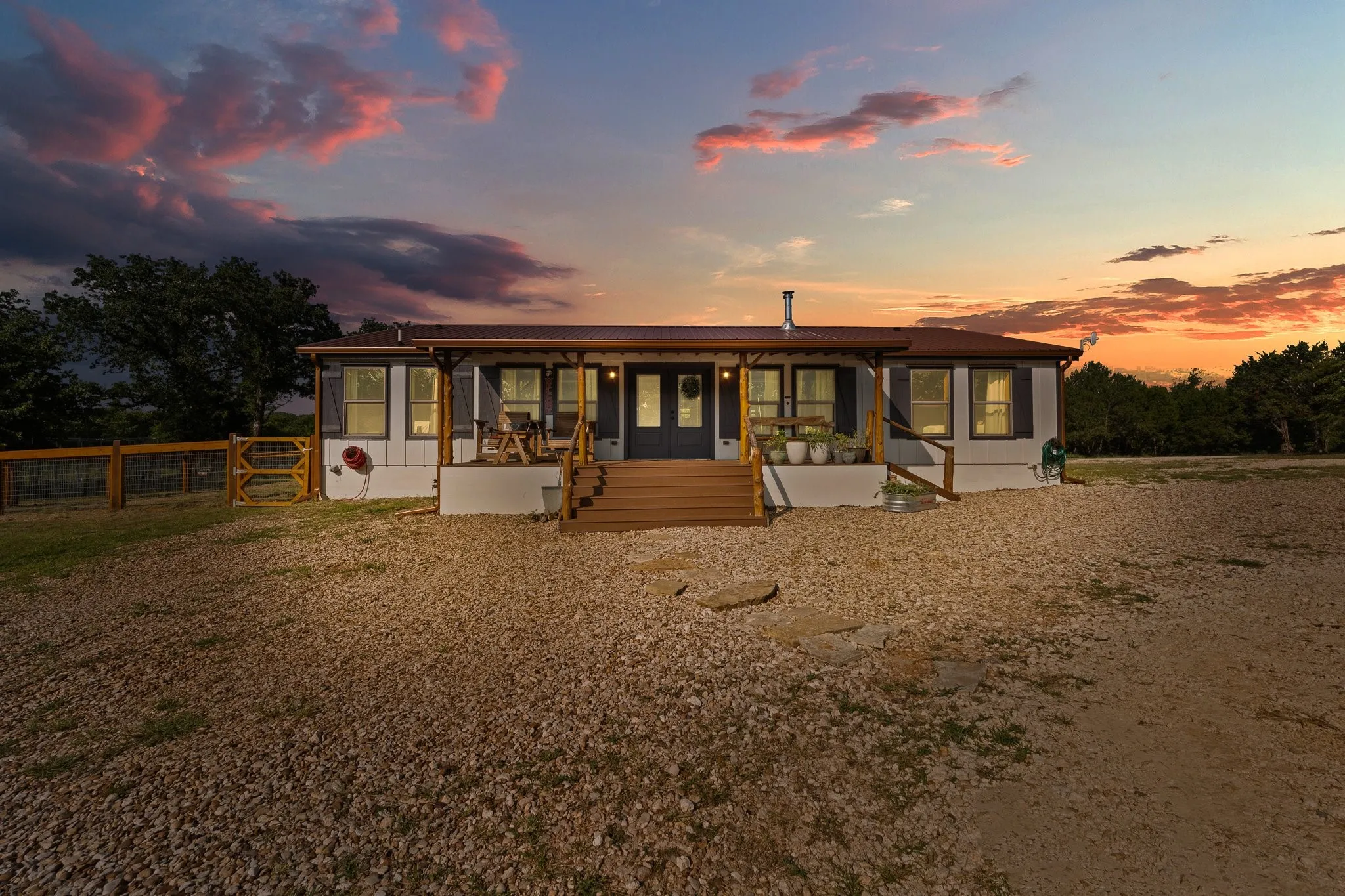 Single Family Residence For Sale in Somervell County , 1647 County Road 1004, Glen Rose, Texas 76690, 4 Bedrooms, 3 Bathrooms, 2 Garage spaces, 1,944 Sqft, built in 2023, Price $985,000, mls#21353893, Real Estate Agent in Glen Rose, Homes For Sale in Somervell county, Homes For Sale in Glen Rose, Realtor in Glen Rose Texas, Real Estate Brokerage Independent Realty Texas, Luminita Cordes Realtor