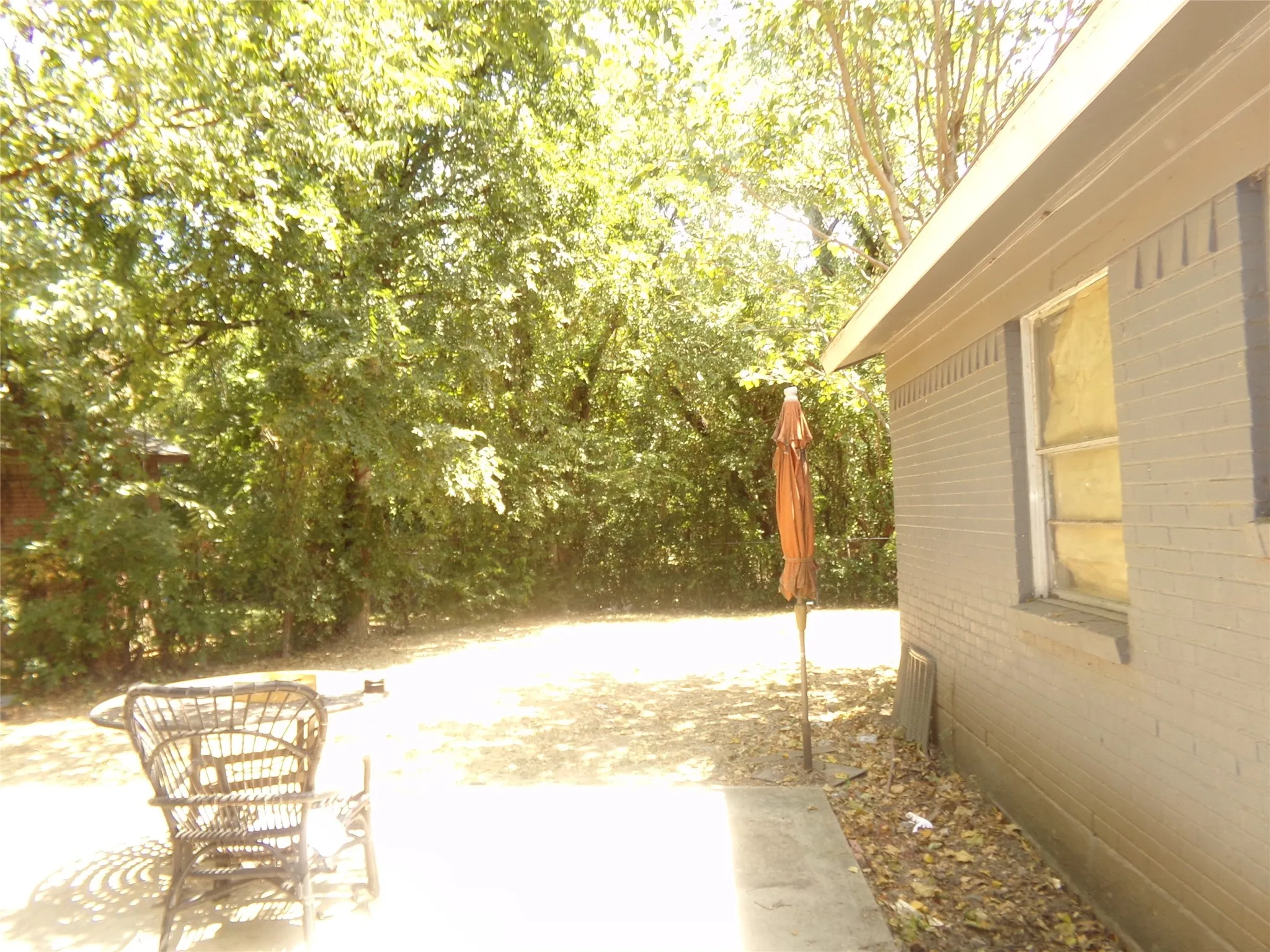 Single Family Residence For Sale in Dallas County , 238 Glencairn Drive, Dallas, Texas 75232, 4 Bedroom, 3 Bathroom, Garage spaces, 1,656 Sqft, built in 1961, mls#21354181, Real Estate Agent in Dallas, Homes For Sale in Dallas county, Homes For Sale in Dallas, Realtor in Dallas Texas, Real Estate Brokerage Independent Realty Texas, Luminita Cordes Realtor