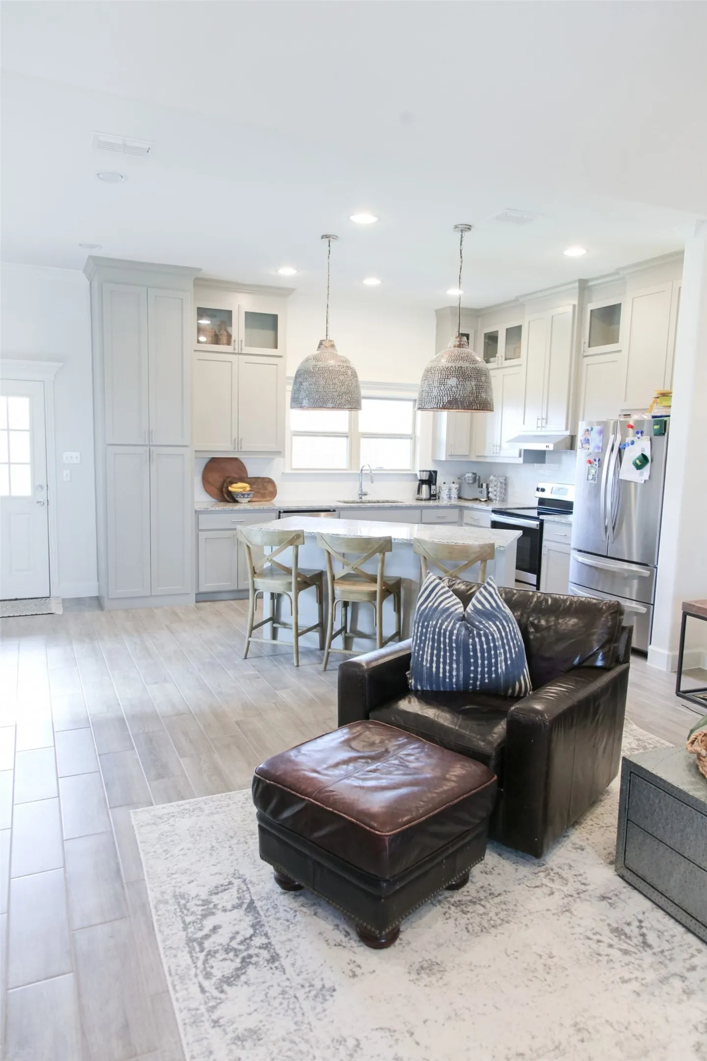 Single Family Residence For Sale in Collin County , 305 Chase Creek Drive, Lavon, Texas 75166, 4 Bedroom, 2 Bathroom, 2 Garage spaces, 1,807 Sqft, built in 2021, mls#21354188, Real Estate Agent in Lavon, Homes For Sale in Collin county, Homes For Sale in Lavon, Realtor in Lavon Texas, Real Estate Brokerage Independent Realty Texas, Luminita Cordes Realtor