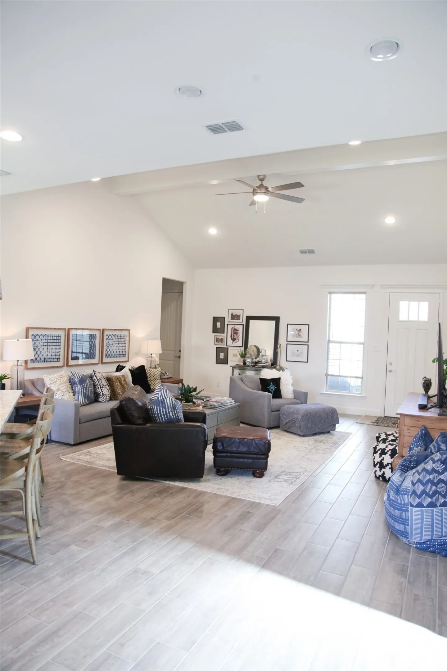 Single Family Residence For Sale in Collin County , 305 Chase Creek Drive, Lavon, Texas 75166, 4 Bedroom, 2 Bathroom, 2 Garage spaces, 1,807 Sqft, built in 2021, mls#21354188, Real Estate Agent in Lavon, Homes For Sale in Collin county, Homes For Sale in Lavon, Realtor in Lavon Texas, Real Estate Brokerage Independent Realty Texas, Luminita Cordes Realtor