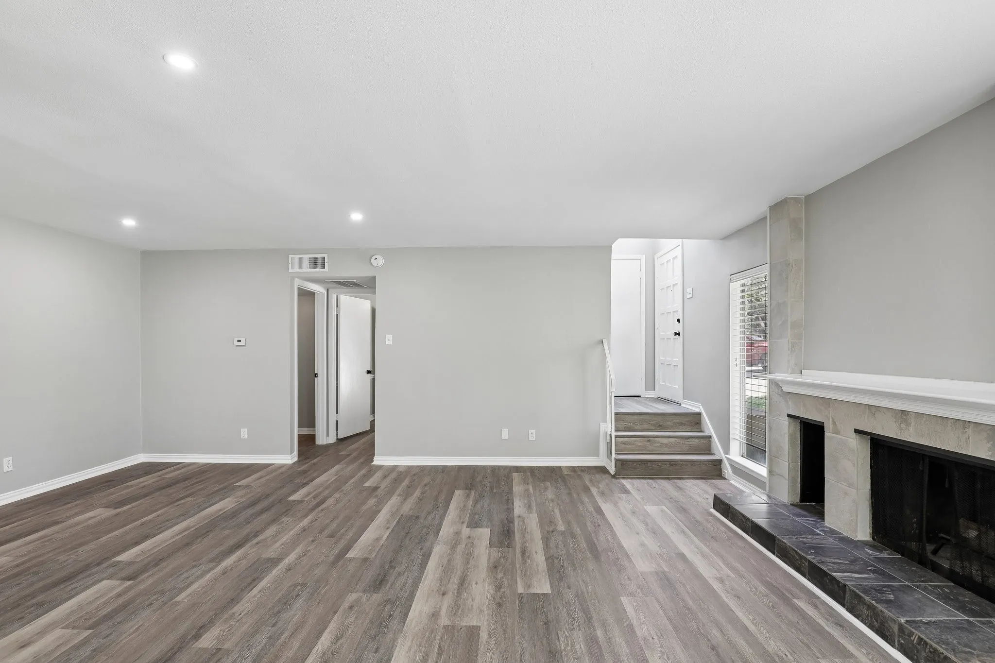 Townhouse For Sale in Dallas County , 2712 Meadowstone Court, Carrollton, Texas 75006, 2 Bedroom, 2 Bathroom, 2 Garage spaces, 1,453 Sqft, built in 1974, Price $299,900, mls#21354178, Real Estate Agent in Carrollton, Homes For Sale in Dallas county, Homes For Sale in Carrollton, Realtor in Carrollton Texas, Real Estate Brokerage Independent Realty Texas, Luminita Cordes Realtor