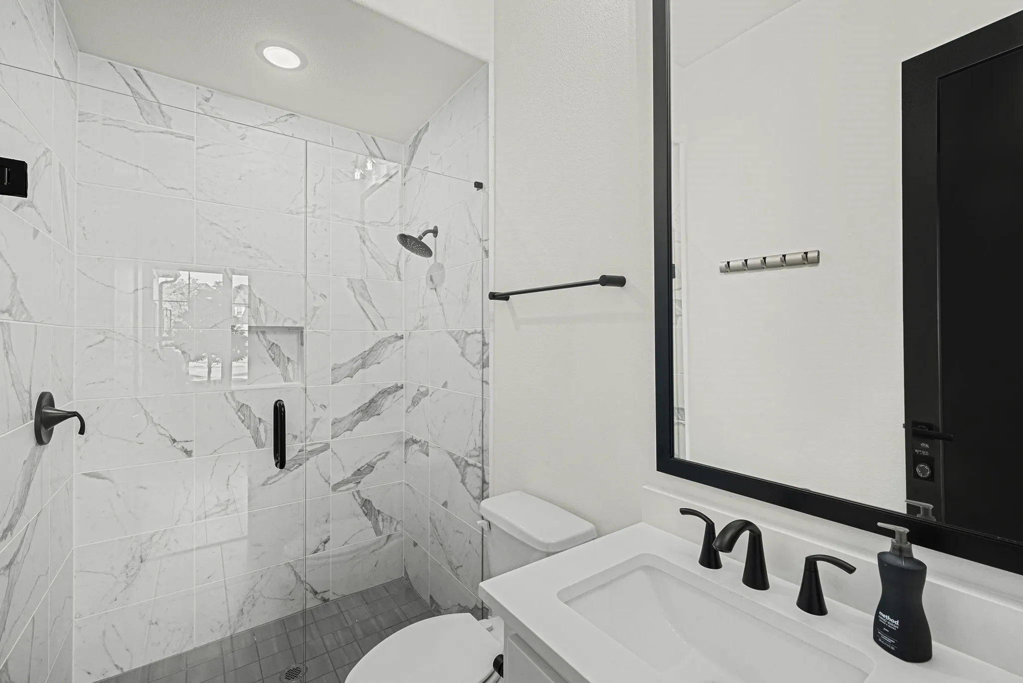 Single Family Residence For Sale in Denton County , 5711 Edmonton Avenue, Frisco, Texas 75034, 5 Bedroom, 8 Bathroom, 3 Garage spaces, 5,655 Sqft, built in 2020, mls#21354179, Real Estate Agent in Frisco, Homes For Sale in Denton county, Homes For Sale in Frisco, Realtor in Frisco Texas, Real Estate Brokerage Independent Realty Texas, Luminita Cordes Realtor
