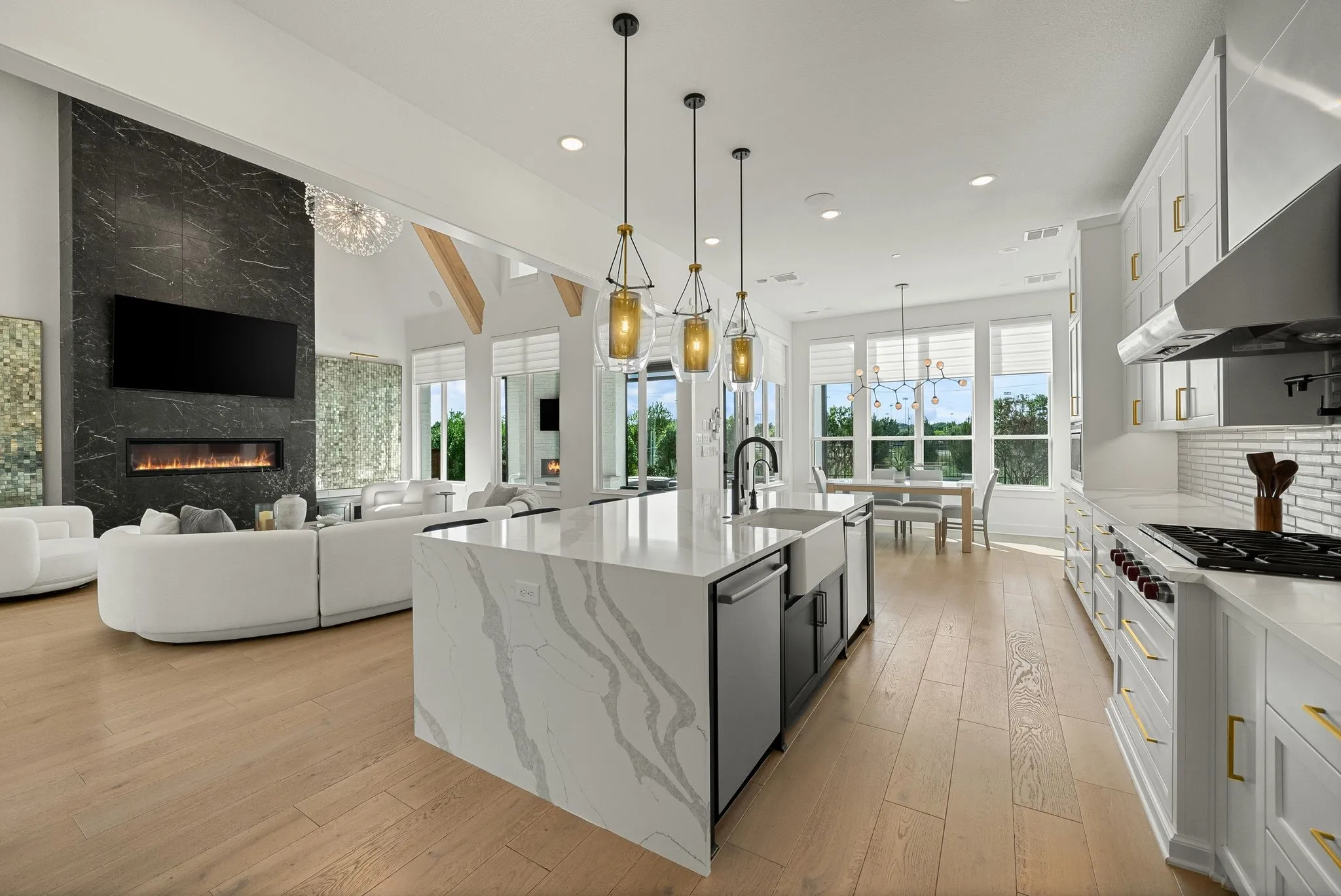 Single Family Residence For Sale in Denton County , 5711 Edmonton Avenue, Frisco, Texas 75034, 5 Bedroom, 8 Bathroom, 3 Garage spaces, 5,655 Sqft, built in 2020, mls#21354179, Real Estate Agent in Frisco, Homes For Sale in Denton county, Homes For Sale in Frisco, Realtor in Frisco Texas, Real Estate Brokerage Independent Realty Texas, Luminita Cordes Realtor