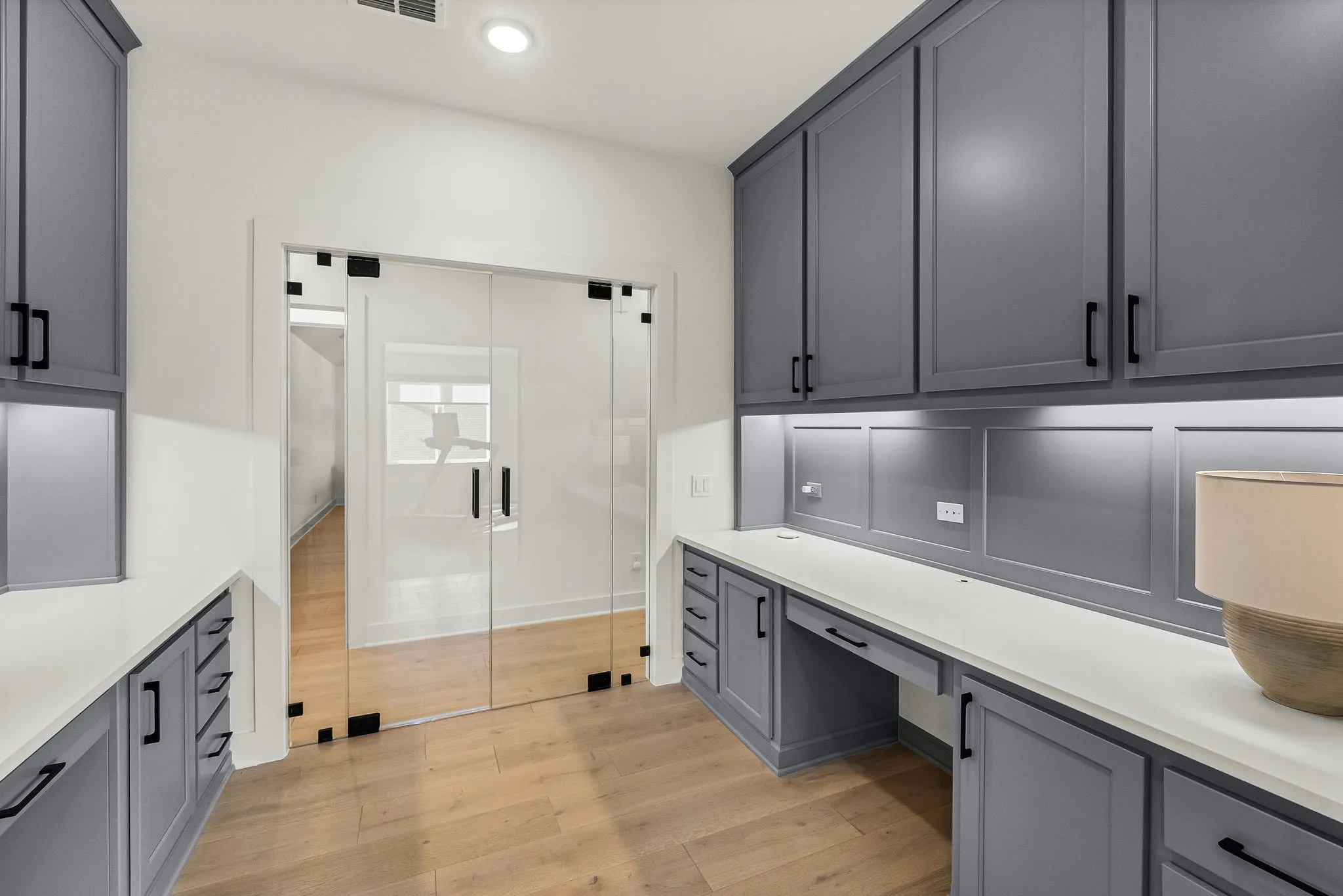Single Family Residence For Sale in Denton County , 5711 Edmonton Avenue, Frisco, Texas 75034, 5 Bedroom, 8 Bathroom, 3 Garage spaces, 5,655 Sqft, built in 2020, mls#21354179, Real Estate Agent in Frisco, Homes For Sale in Denton county, Homes For Sale in Frisco, Realtor in Frisco Texas, Real Estate Brokerage Independent Realty Texas, Luminita Cordes Realtor