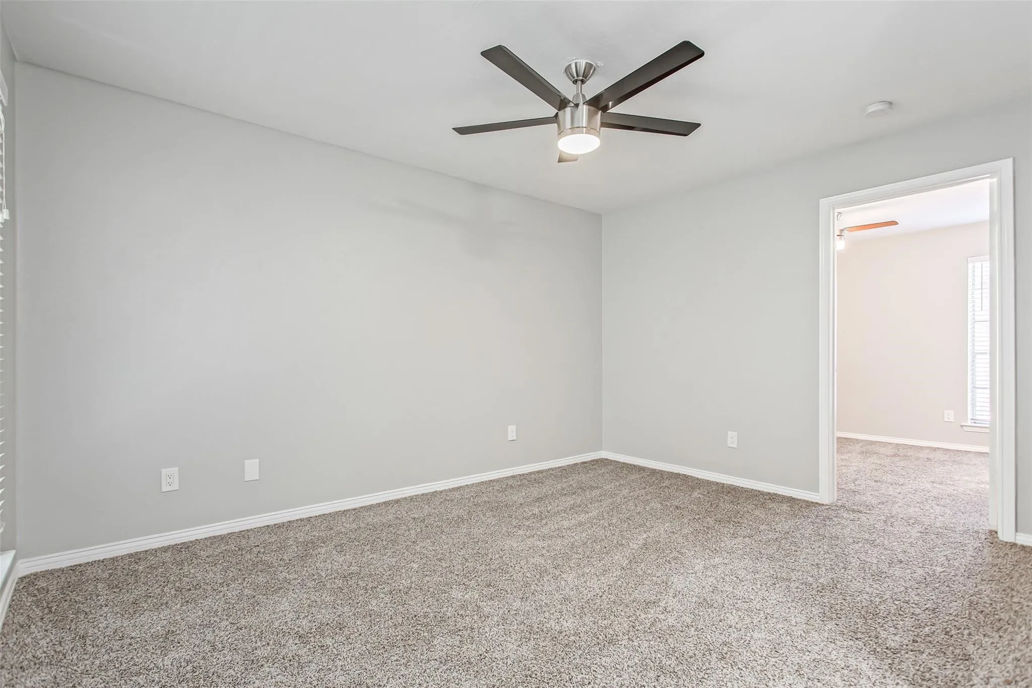 Apartment For Rent in Dallas County , 4319 Mckinney Avenue 203, Dallas, Texas 75205, 1 Bedroom, 1 Bathroom, Garage spaces, 600 Sqft, built in 1975, mls#21353886, Real Estate Agent in Dallas, Homes For Rent in Dallas county, Homes For Rent in Dallas, Realtor in Dallas Texas, Real Estate Brokerage Independent Realty Texas, Luminita Cordes Realtor